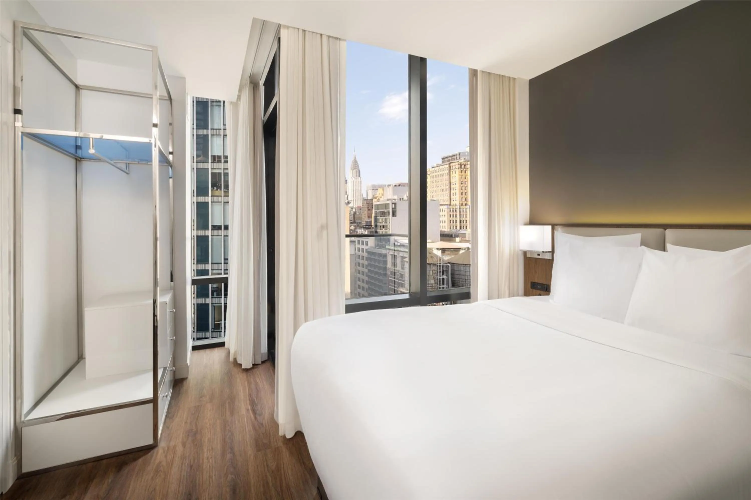 Bedroom, Bed in Best Western Premier Empire State Hotel