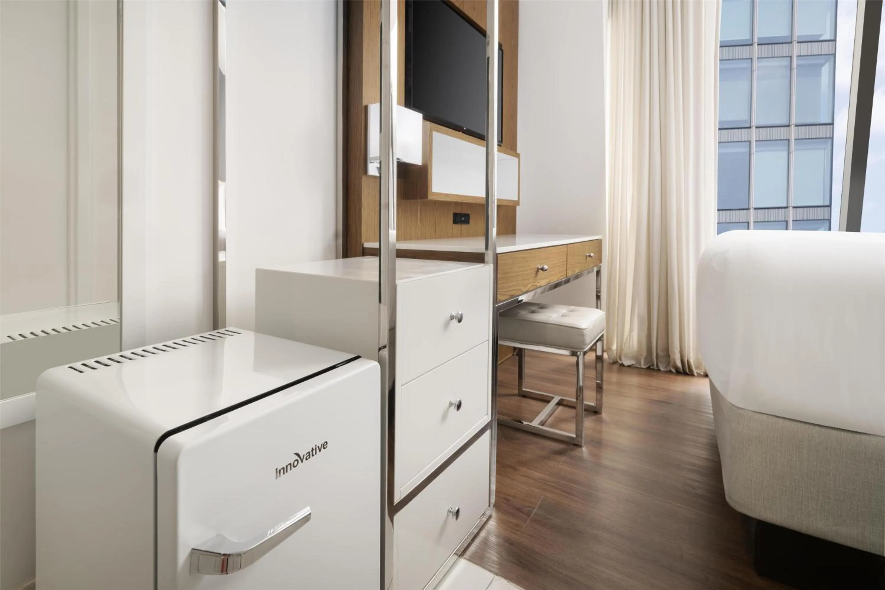 Bedroom, Bed in Best Western Premier Empire State Hotel