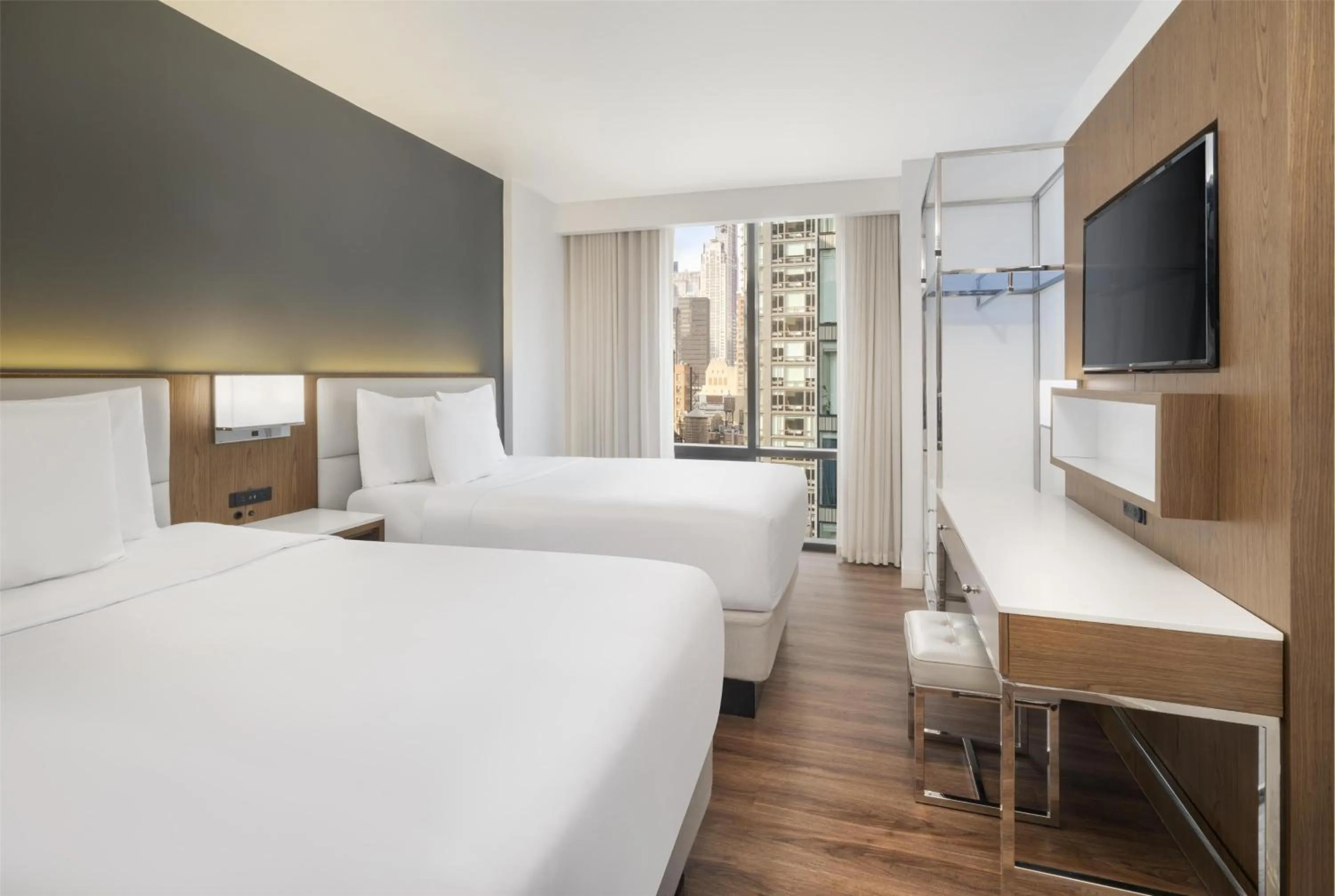 Bedroom, Bed in Best Western Premier Empire State Hotel