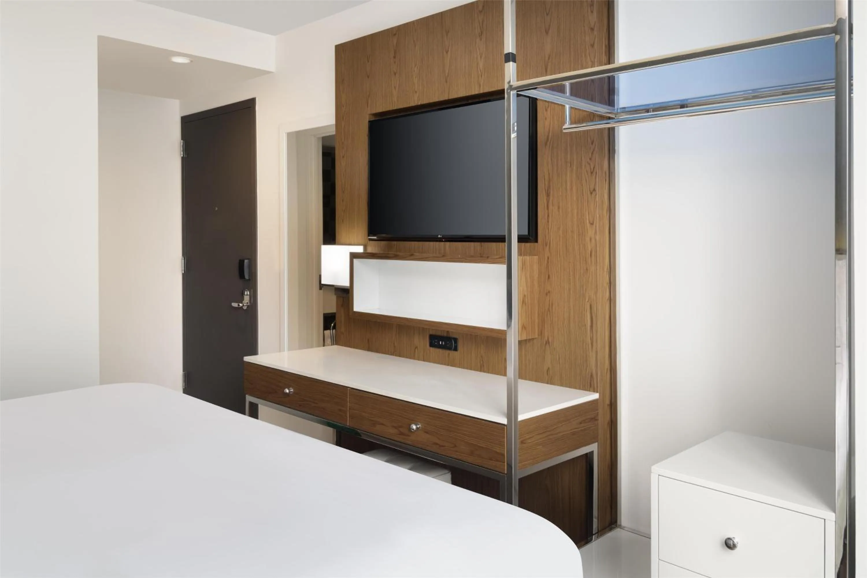 Bedroom, Bed in Best Western Premier Empire State Hotel