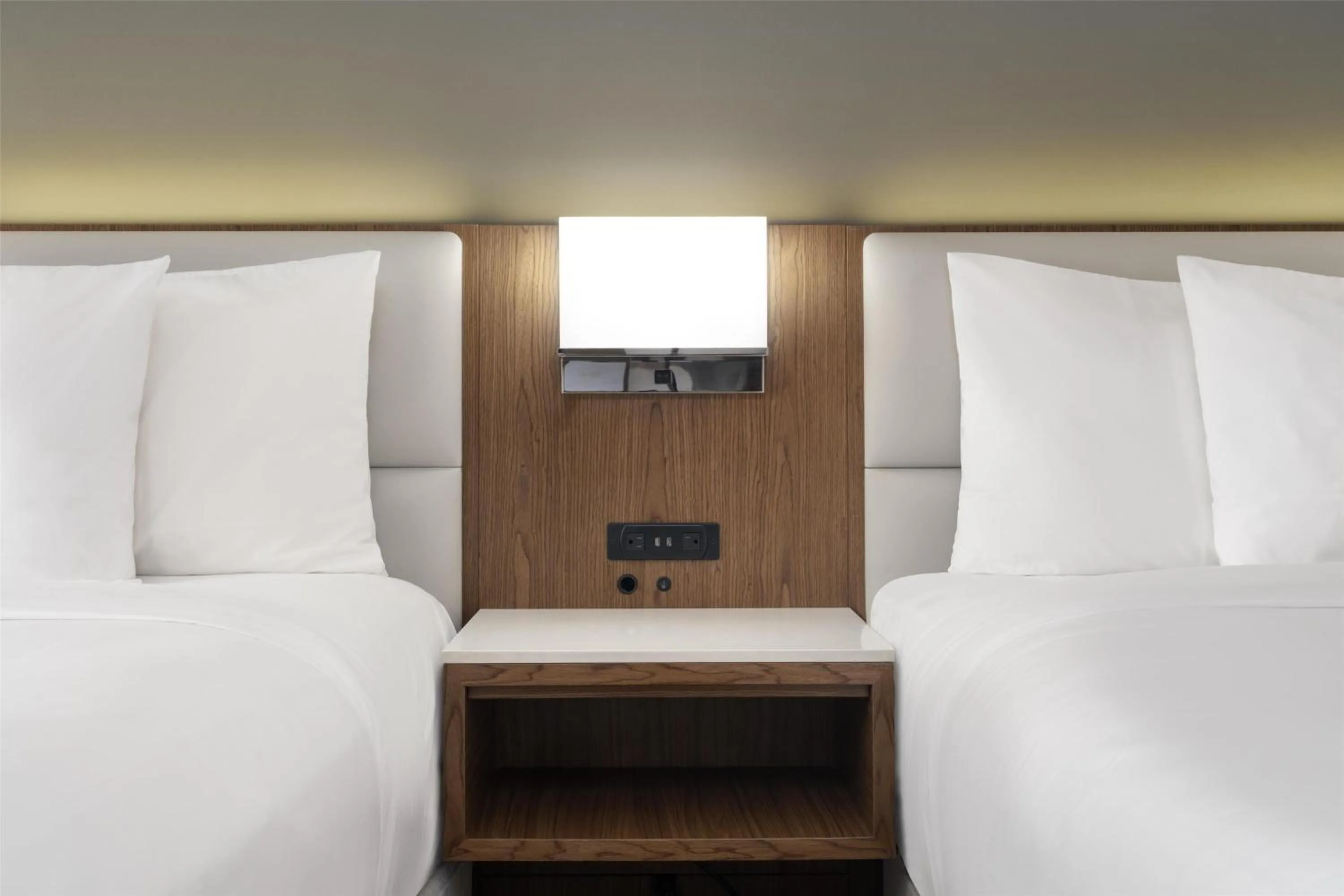 Bedroom, Bed in Best Western Premier Empire State Hotel