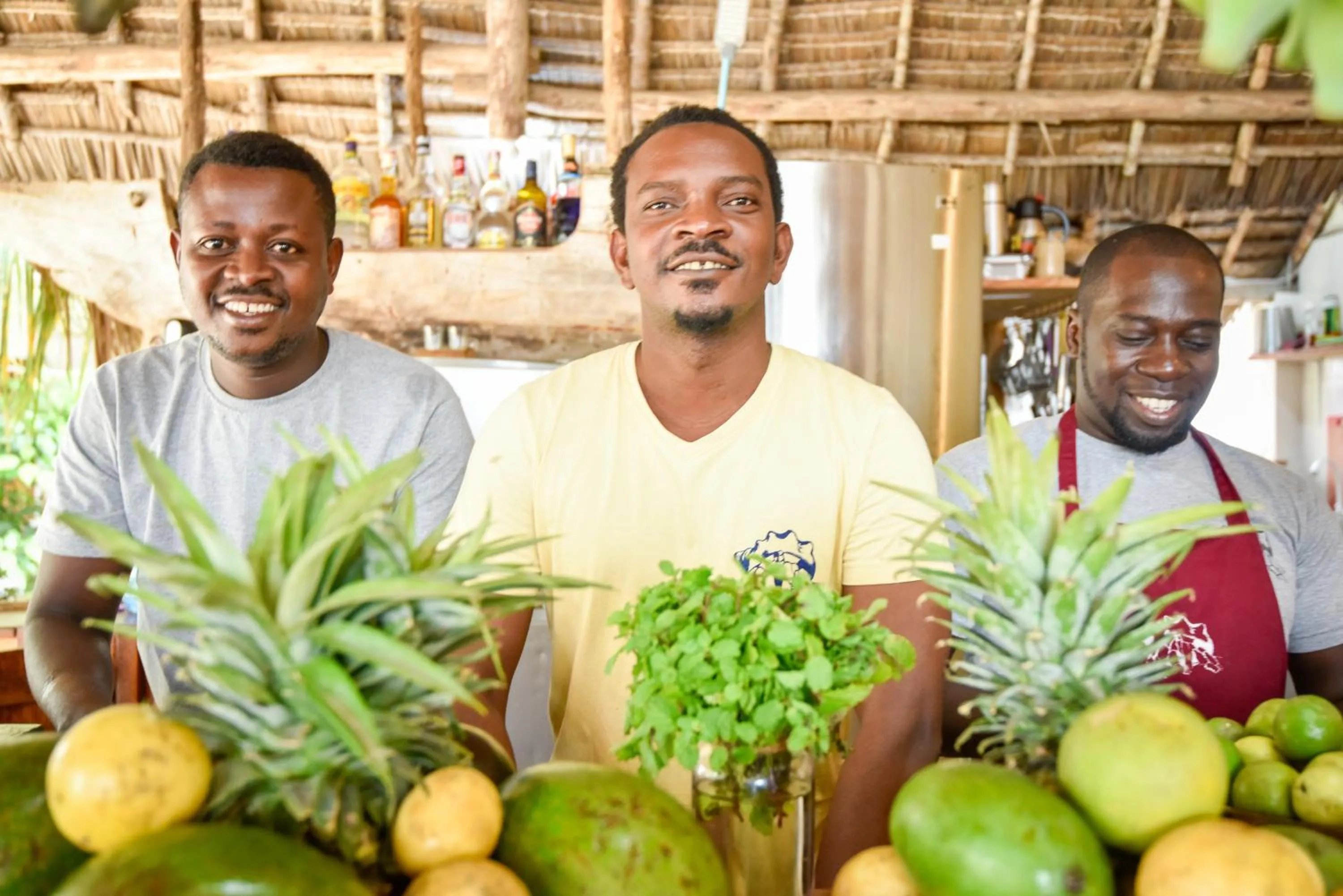 Restaurant/places to eat in Chikachika Beach B&B