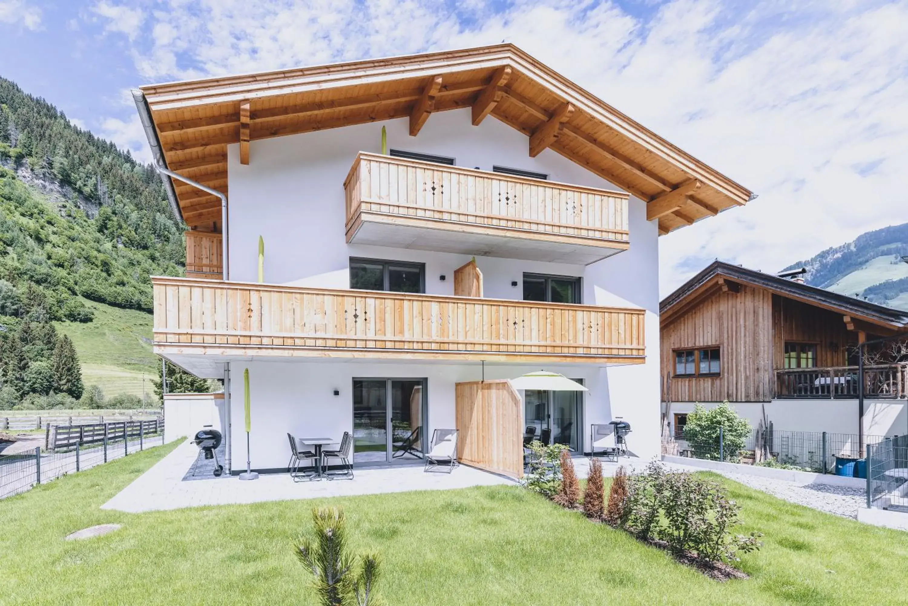 M1 - Mountain Living M1 - Mountain Living
