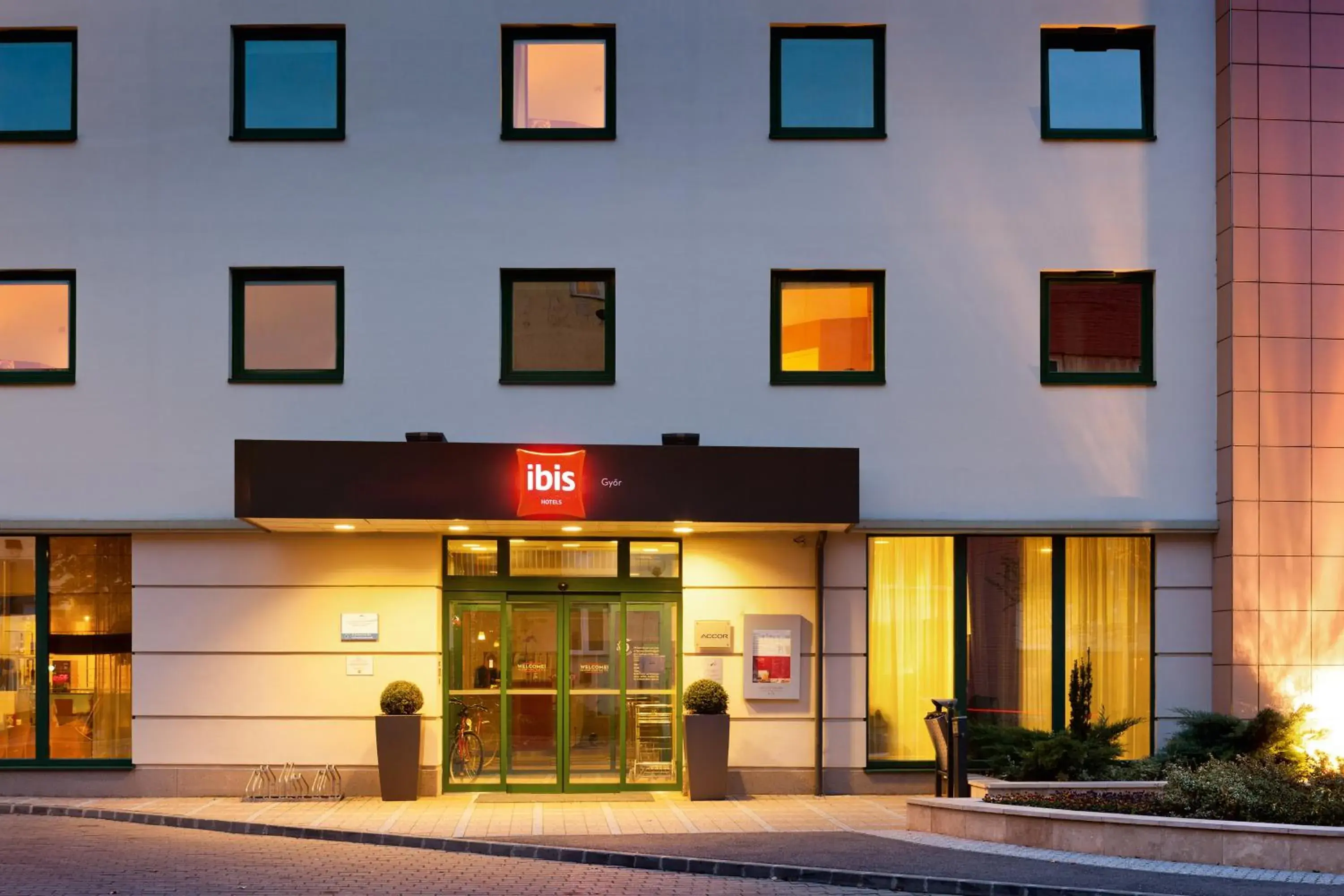 Facade/entrance in Ibis Győr Facade/entrance in Ibis Győr