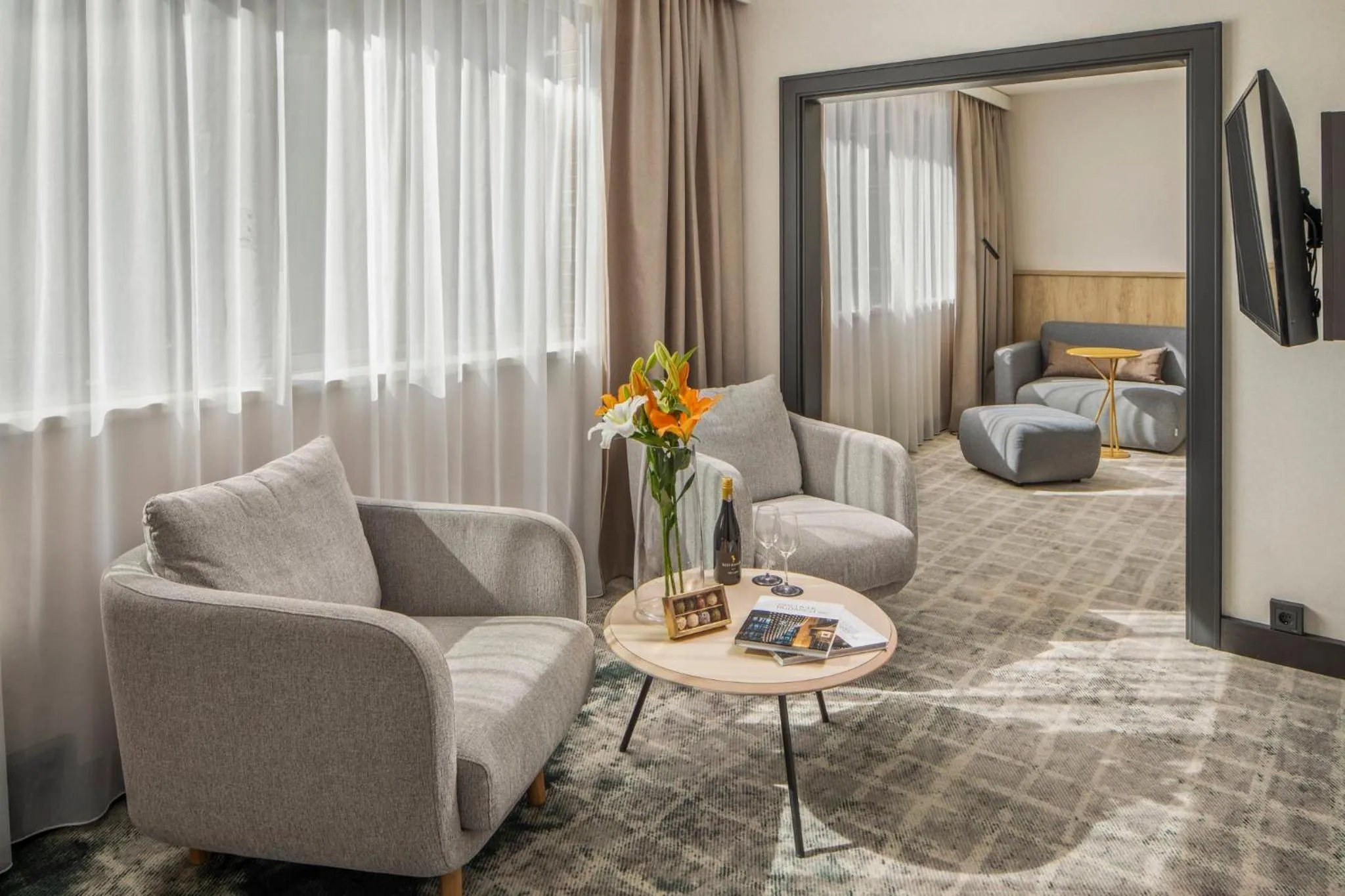 Lobby or reception in Crowne Plaza Budapest by IHG