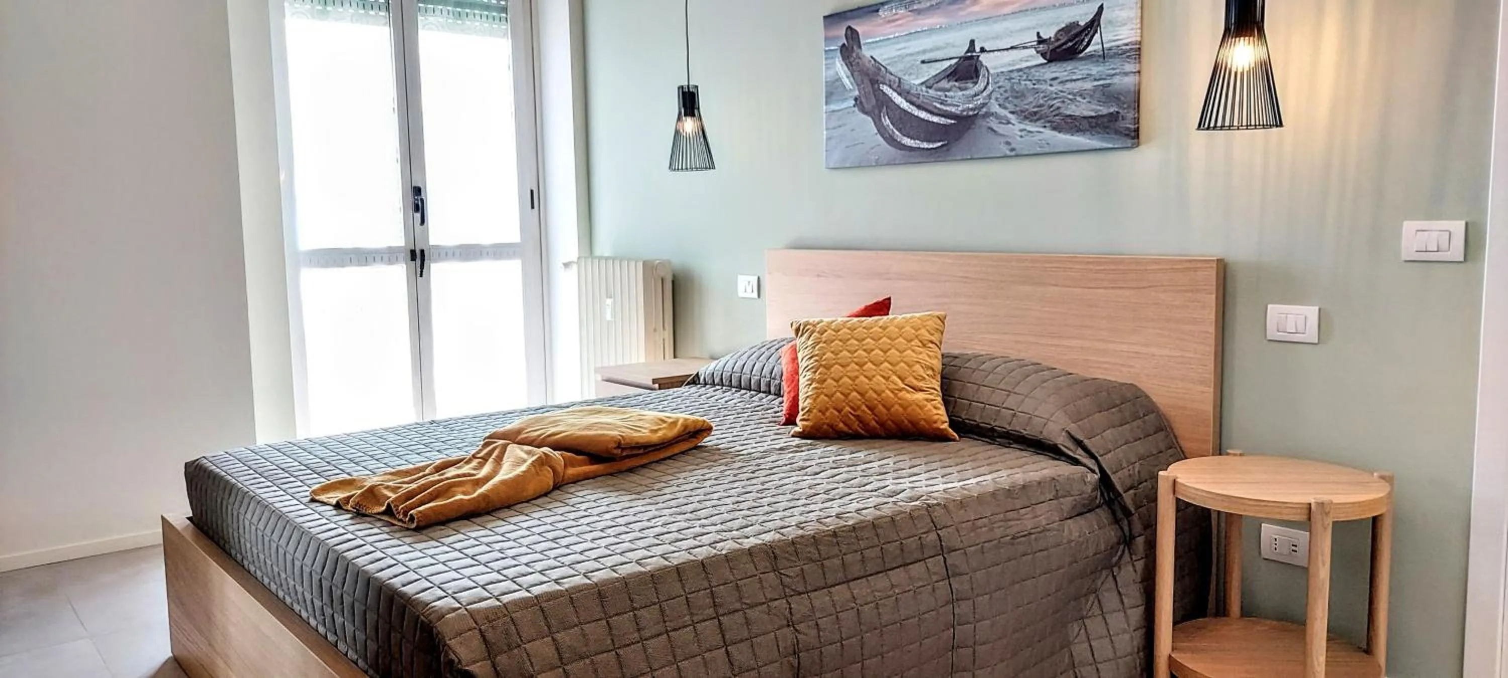 Bed in Suite Rent Milan 3