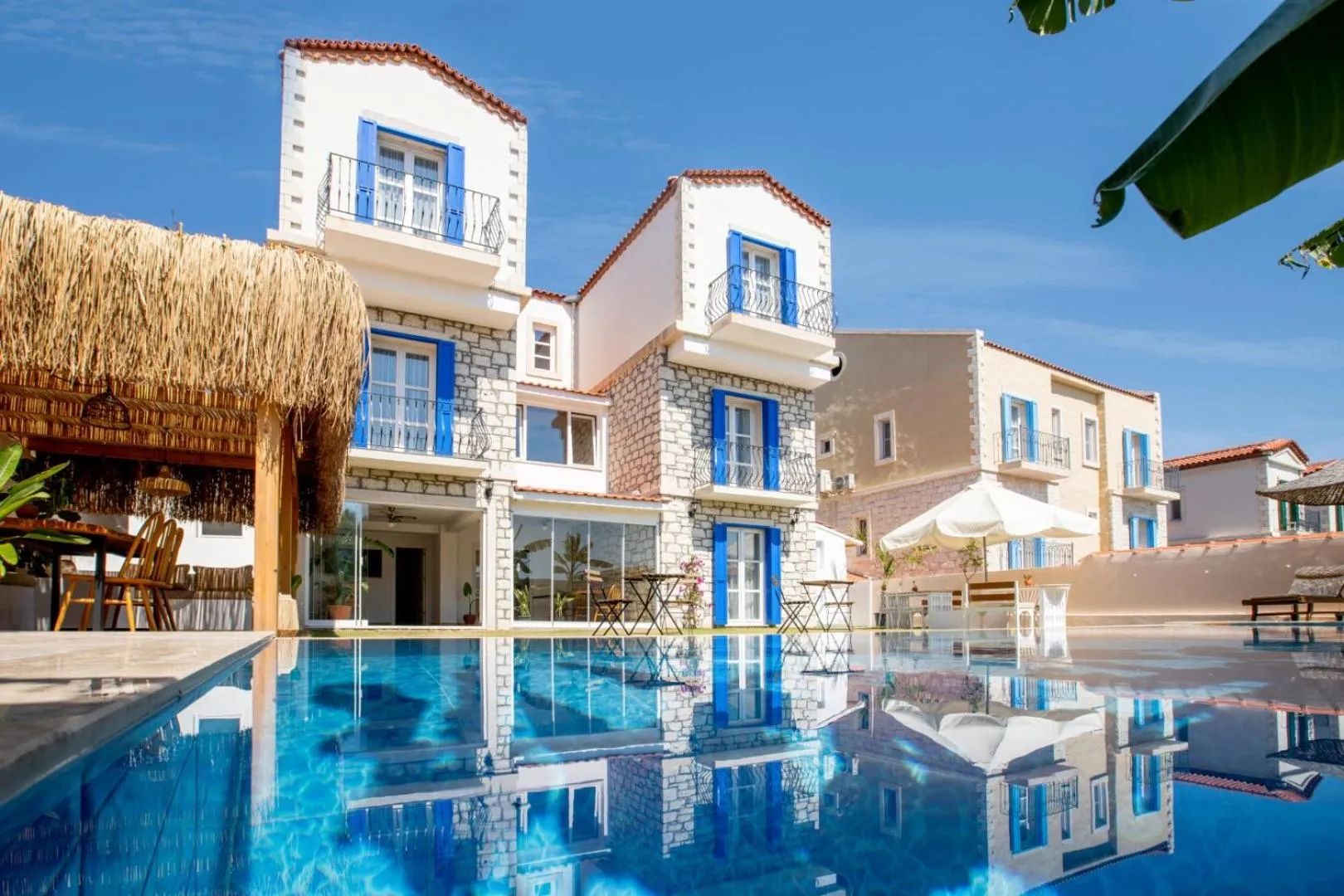 Property building in Alacati Fora Bella