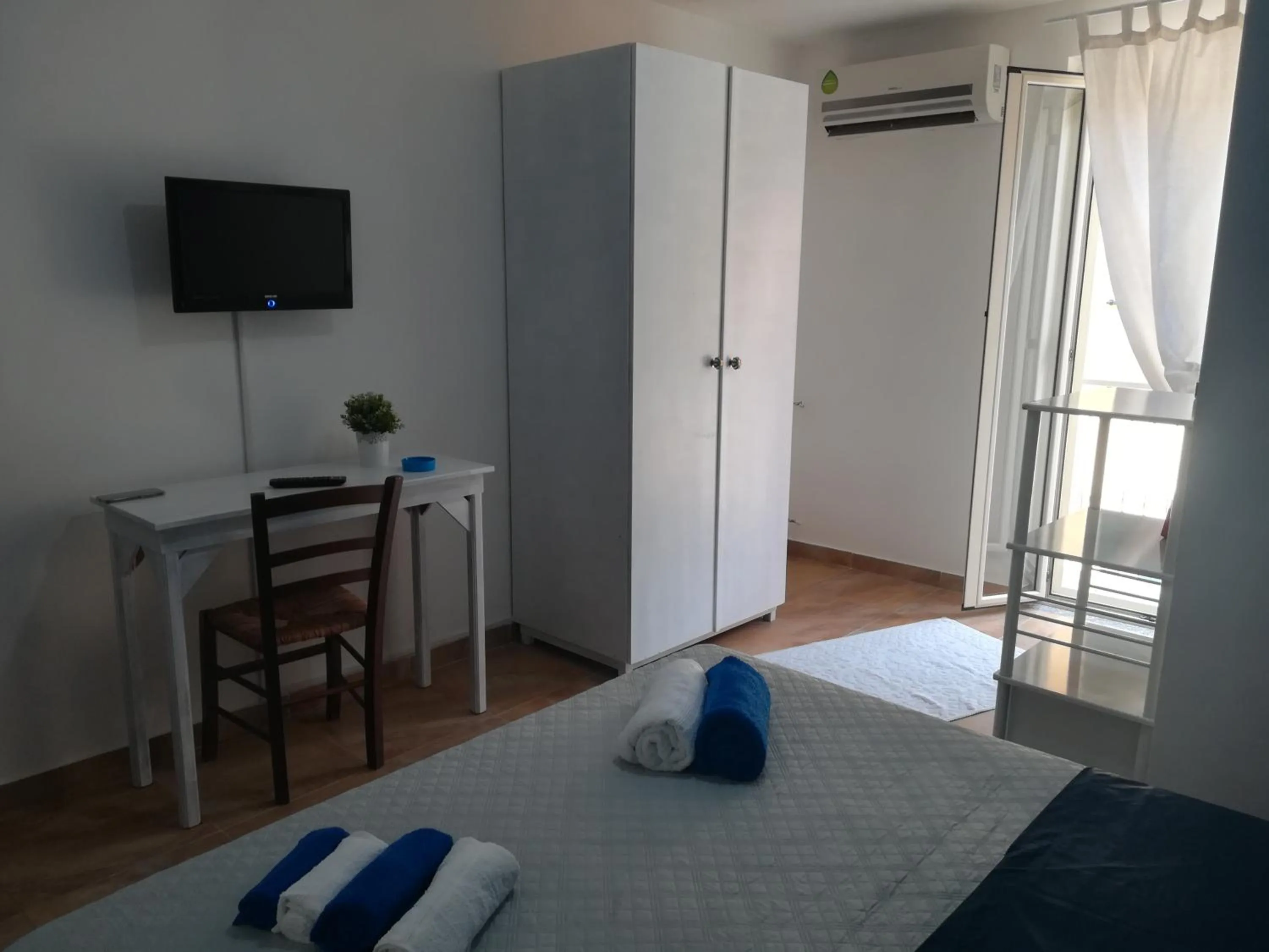 Photo of the whole room, Bed in Al Quindici Scilla