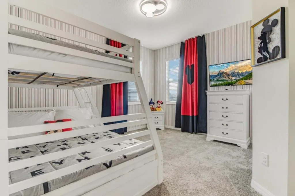 Bed in Storey Lake 3111 IHR 1059