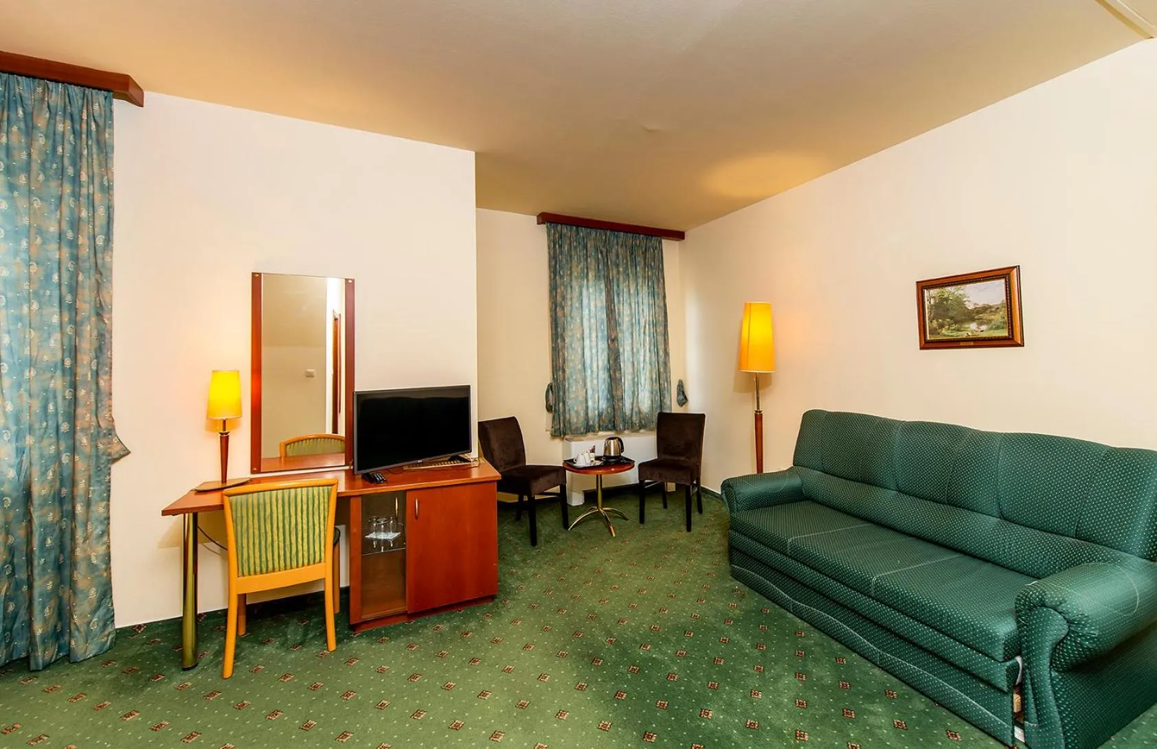 Gastland M0 Hotel & Conference Center