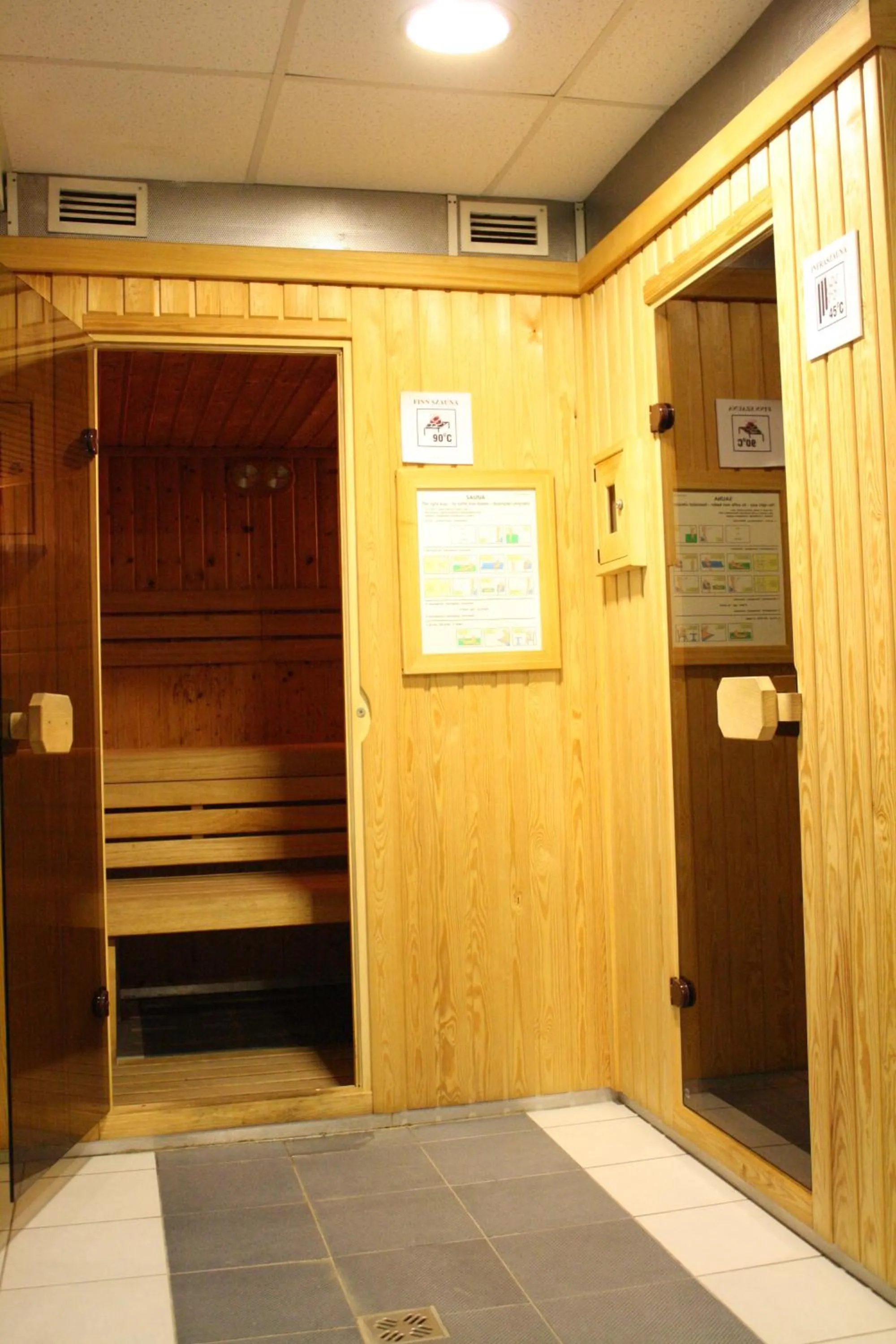 Spa and wellness centre/facilities in Hotel Zuglo