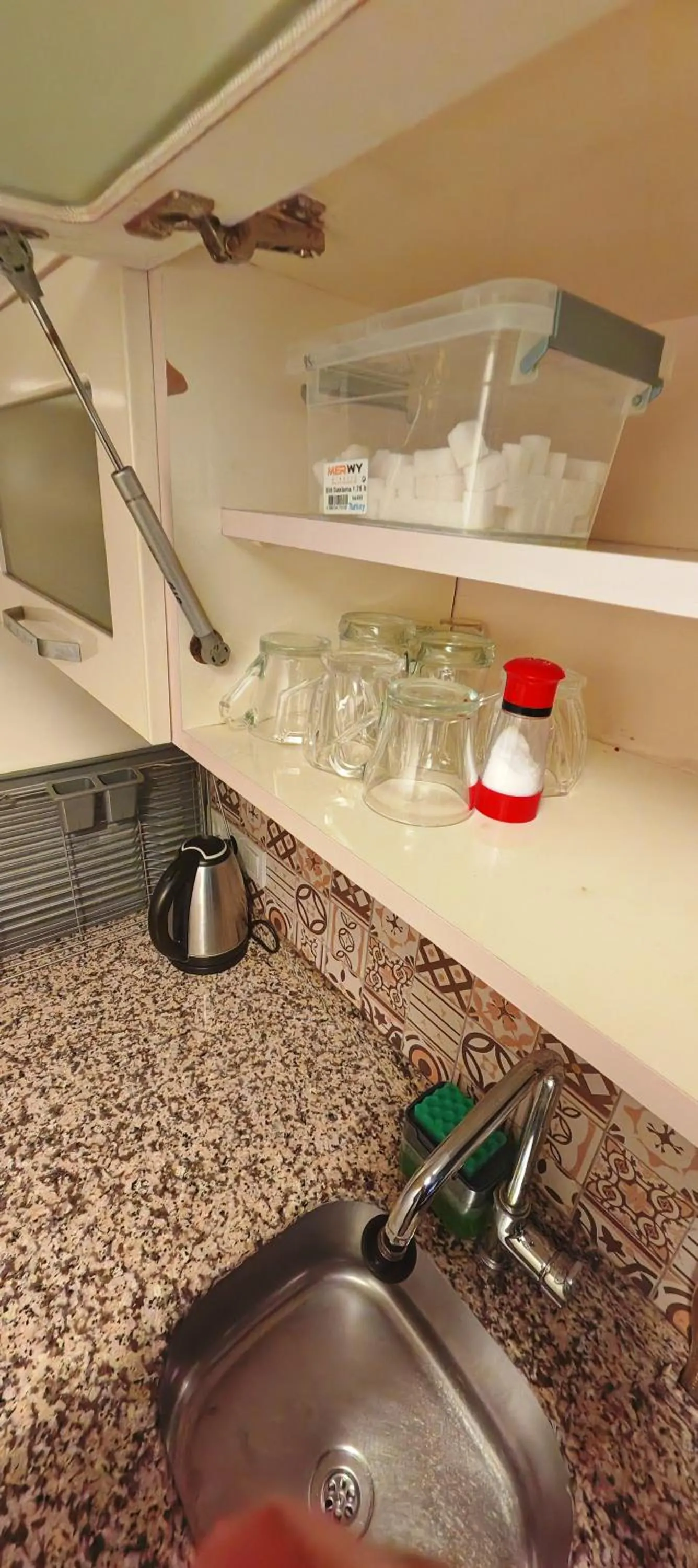 Kitchen or kitchenette in Mimoza İstiklal Apart Hotel