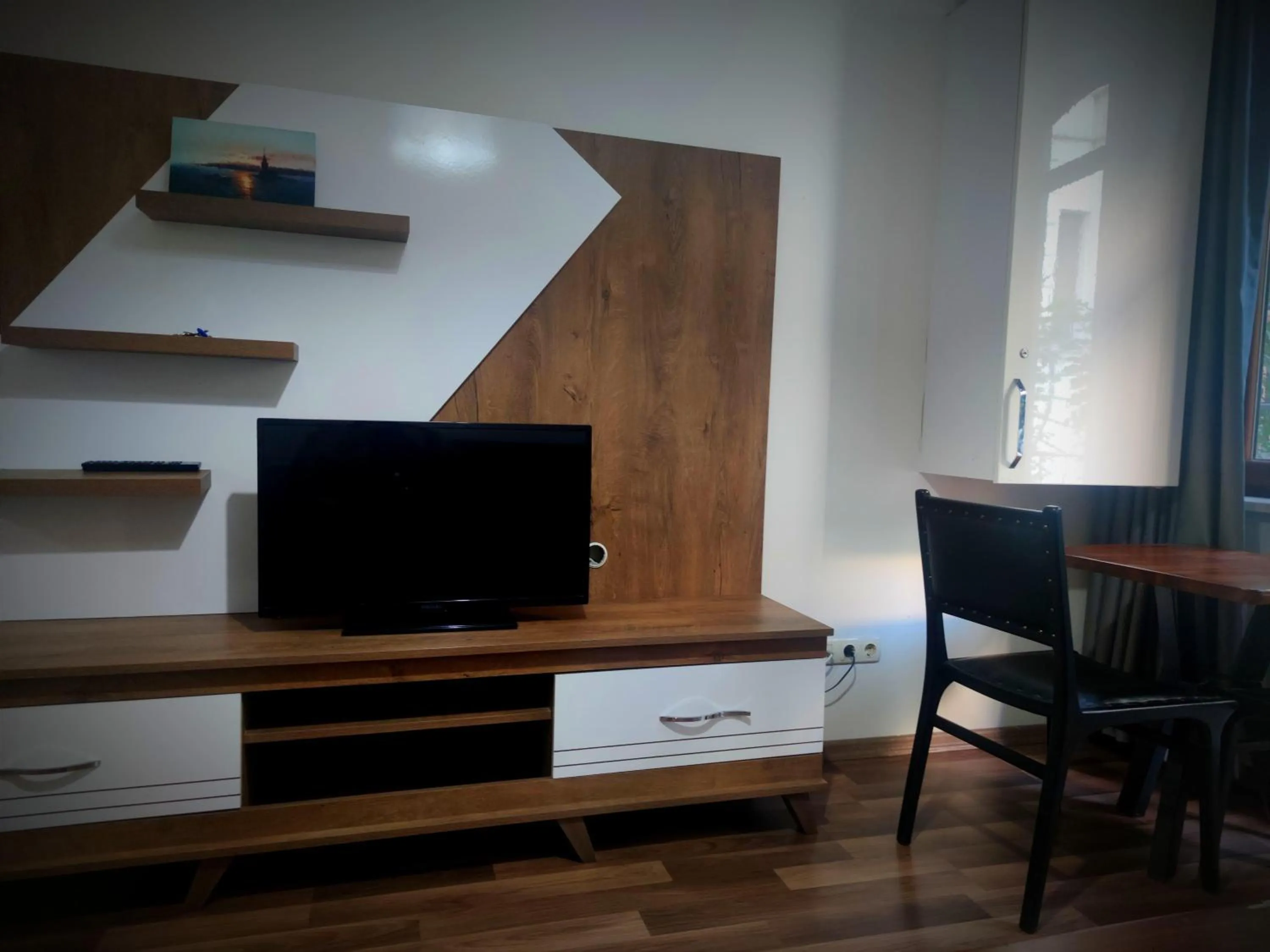 Communal lounge/ TV room in Mimoza İstiklal Apart Hotel