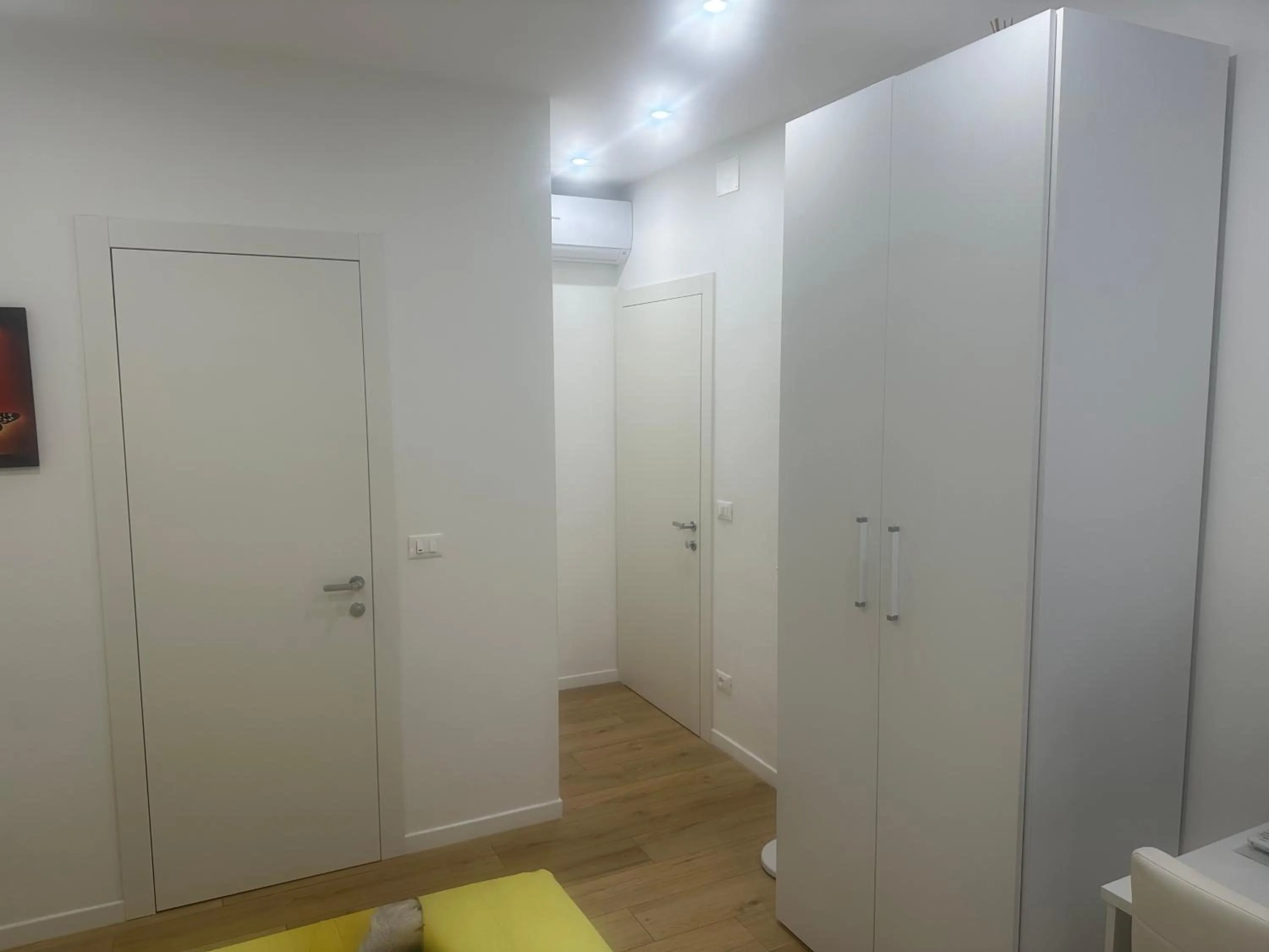 wardrobe in Rosa House