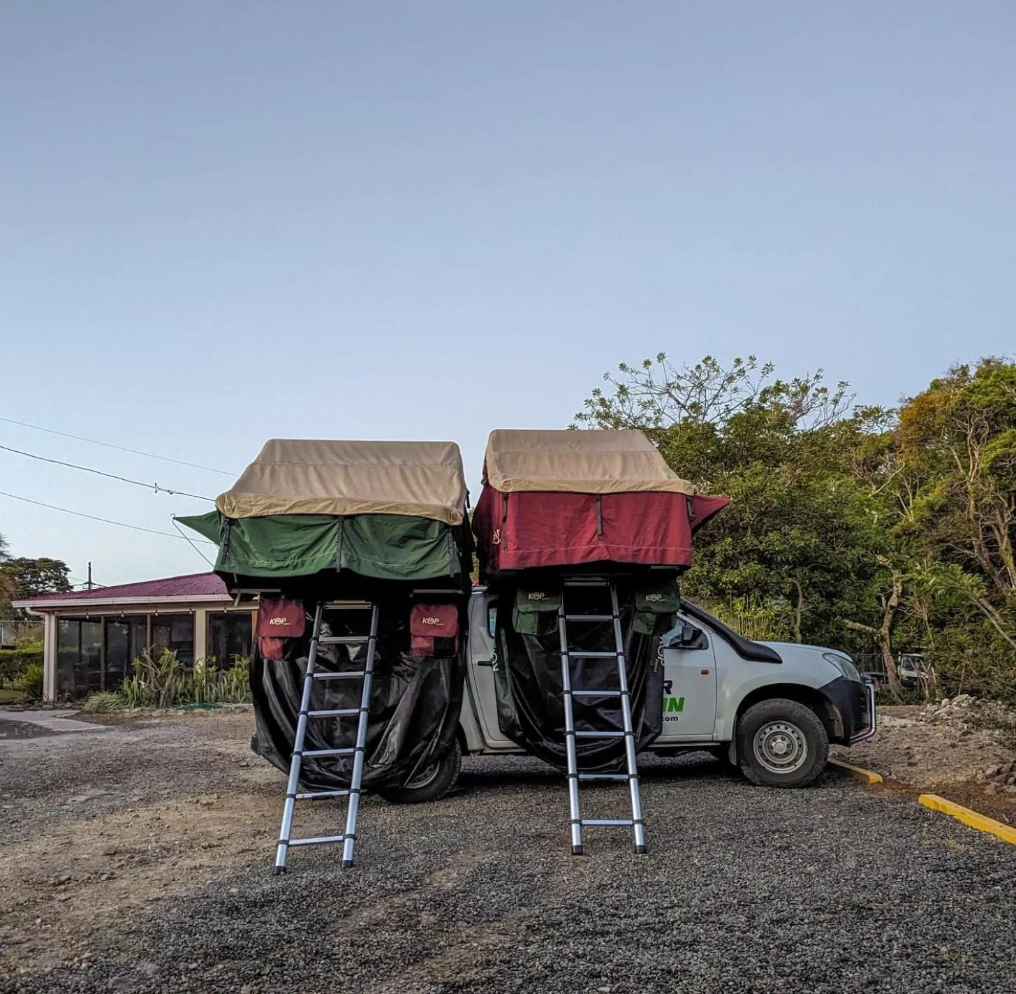 Parking in El Nido Lodge