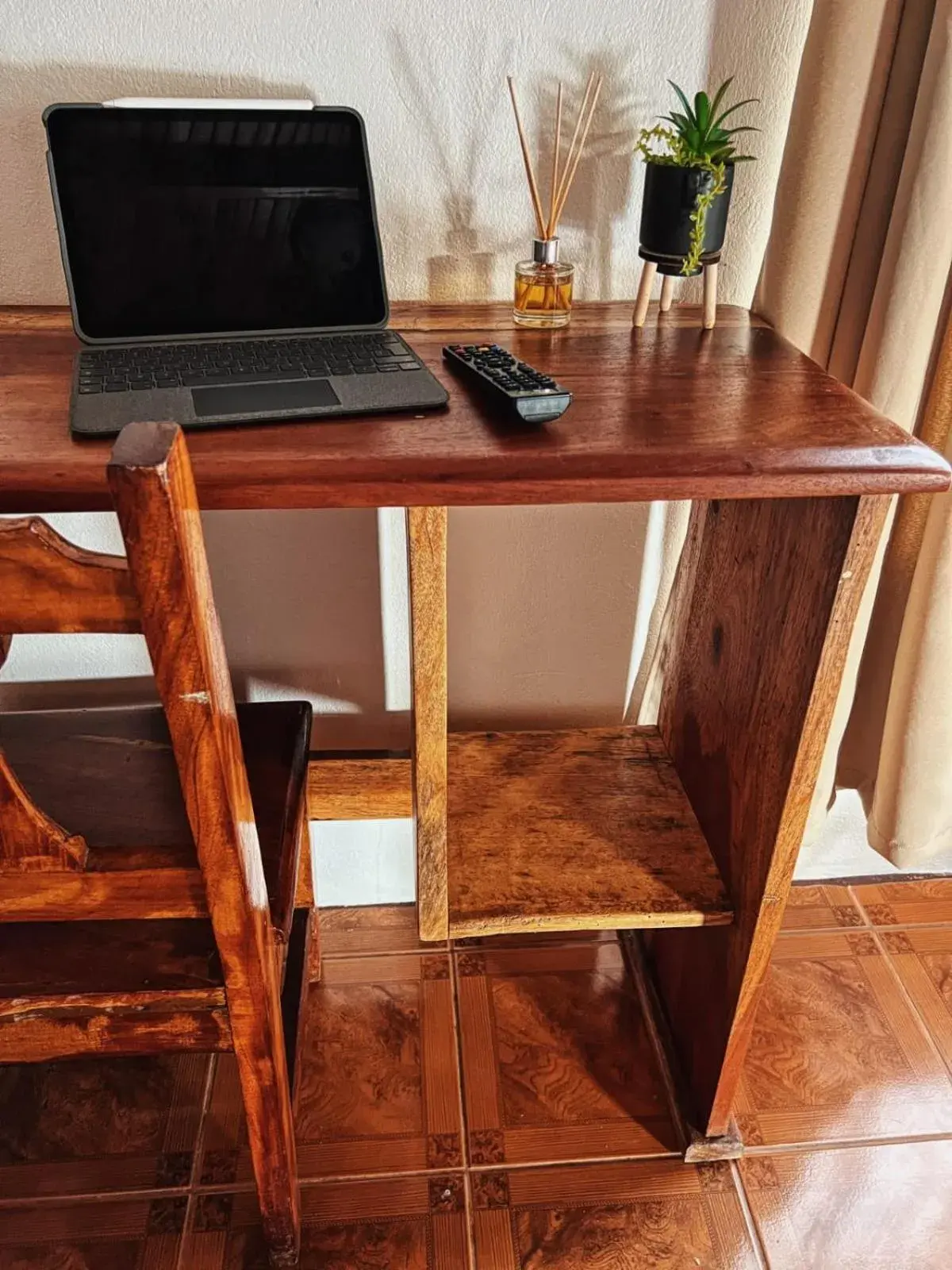 Quadruple Room with Private Bathroom in El Nido Lodge Quadruple Room with Private Bathroom in El Nido Lodge