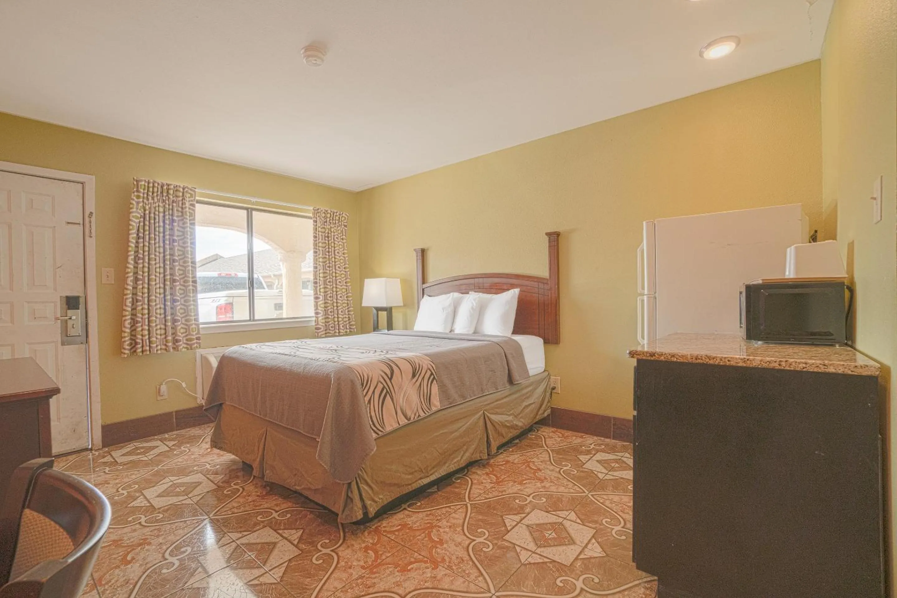 Bedroom, Bed in Aransas Bay Inn & Suites Corpus Christi by OYO