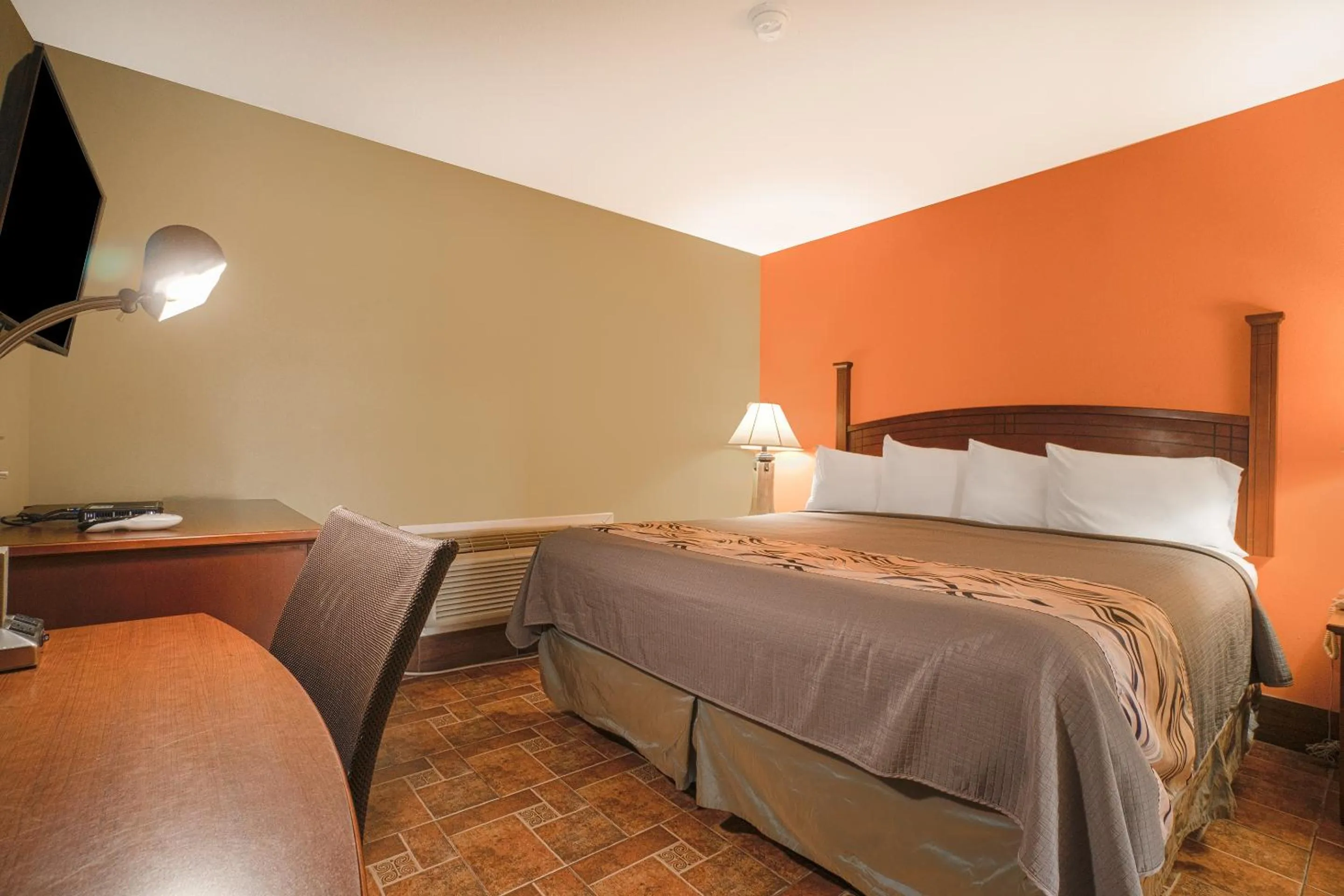 Bedroom, Bed in Aransas Bay Inn & Suites Corpus Christi by OYO