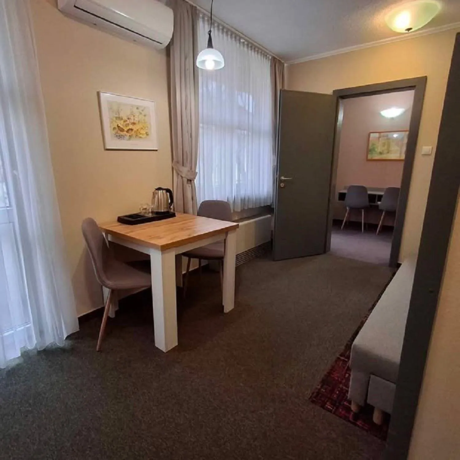 Dining area in Hotel Unicornis