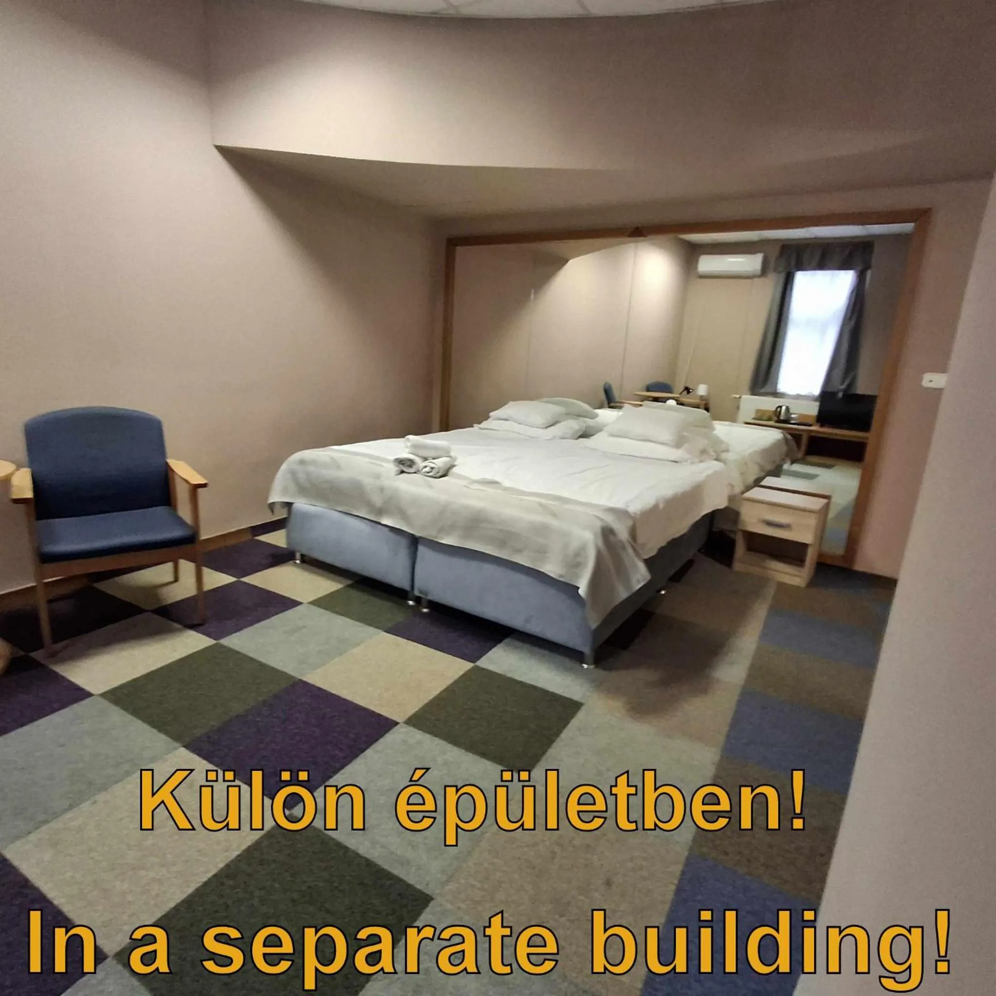 Photo of the whole room, Bed in Hotel Unicornis