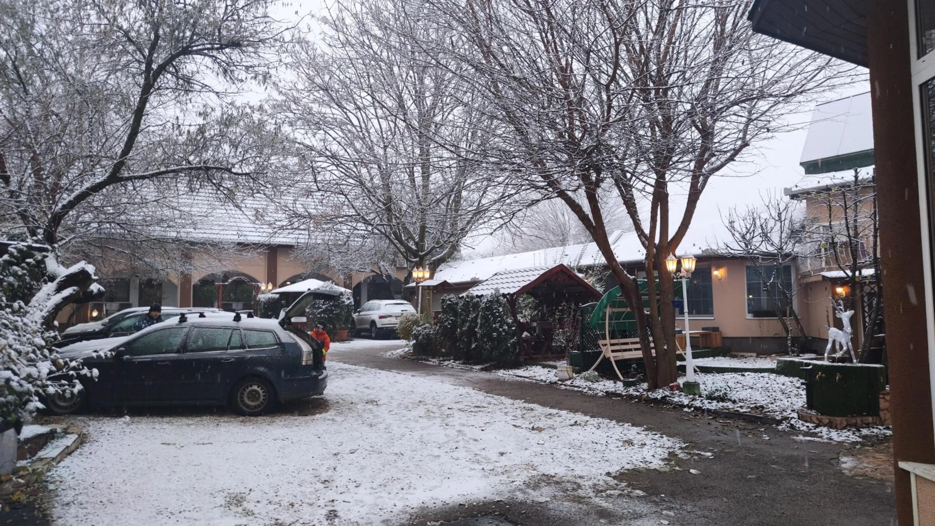 Inner courtyard view in Hotel Oswaldo