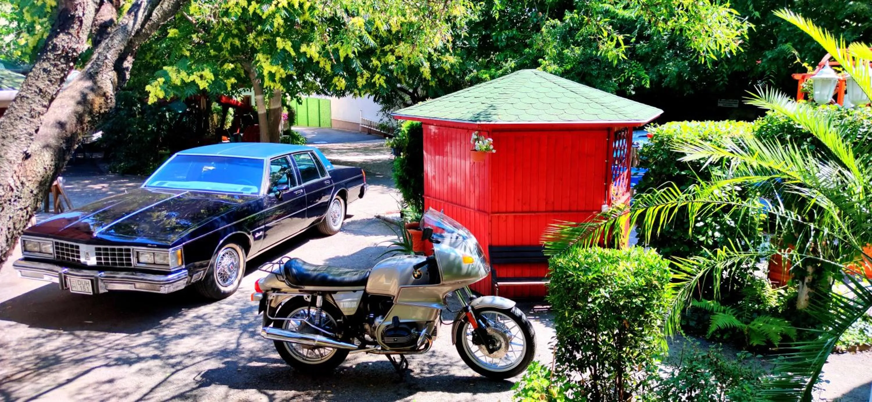 Parking in Hotel Oswaldo