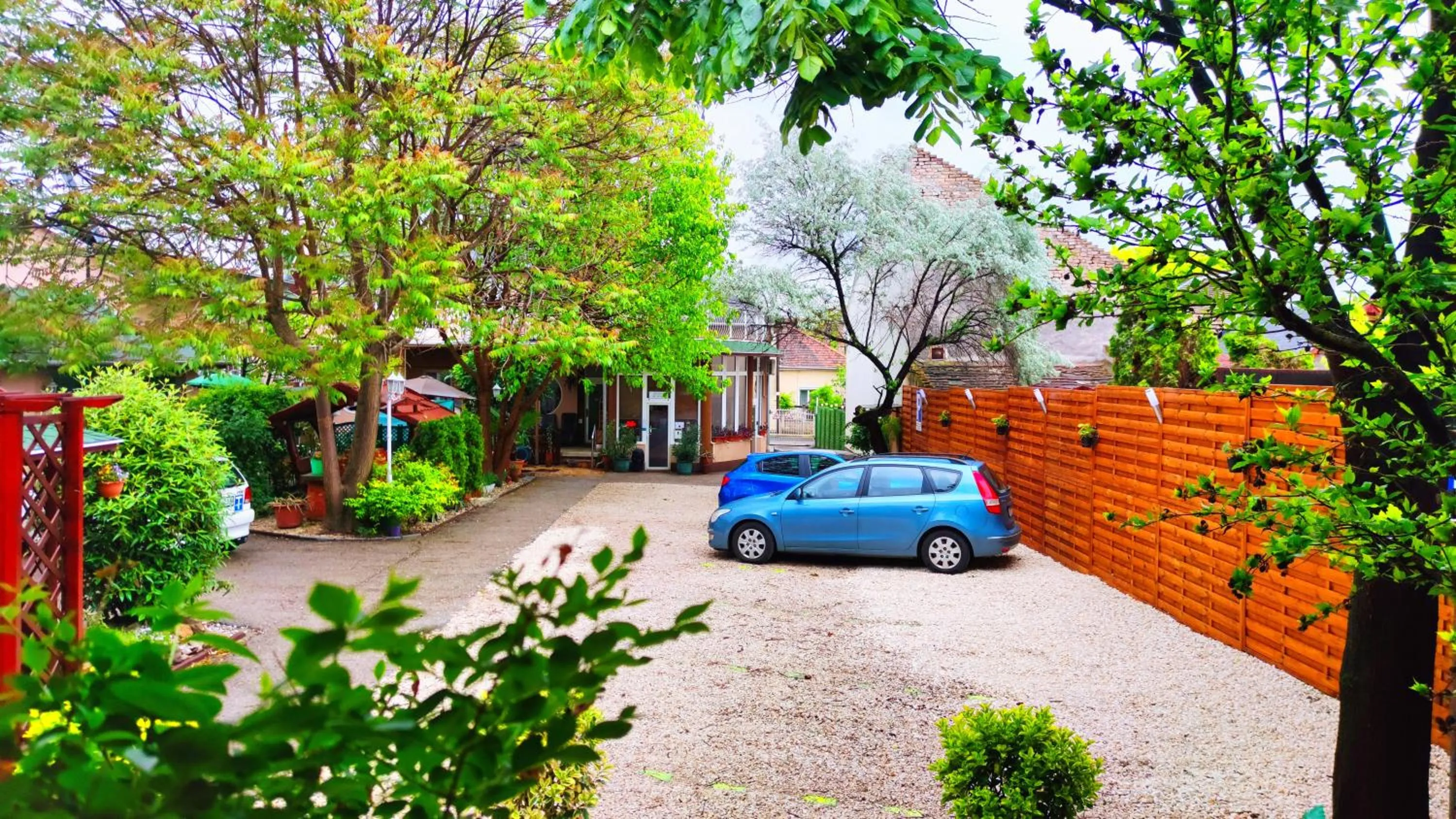 Parking in Hotel Oswaldo