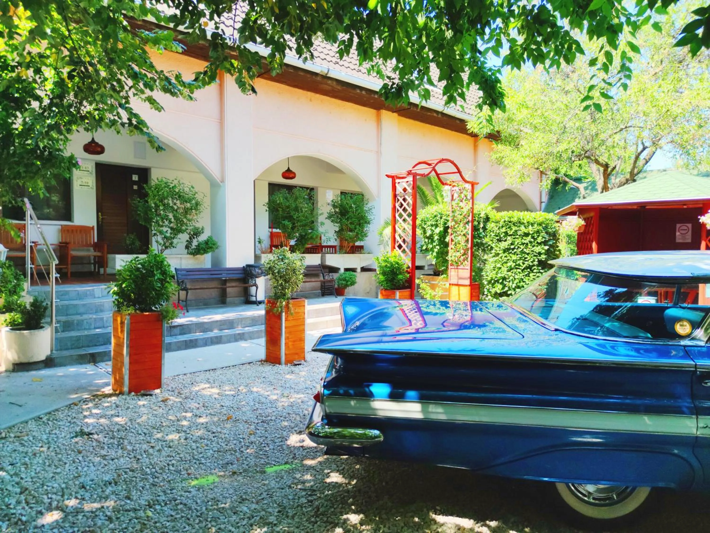 Property building in Hotel Oswaldo