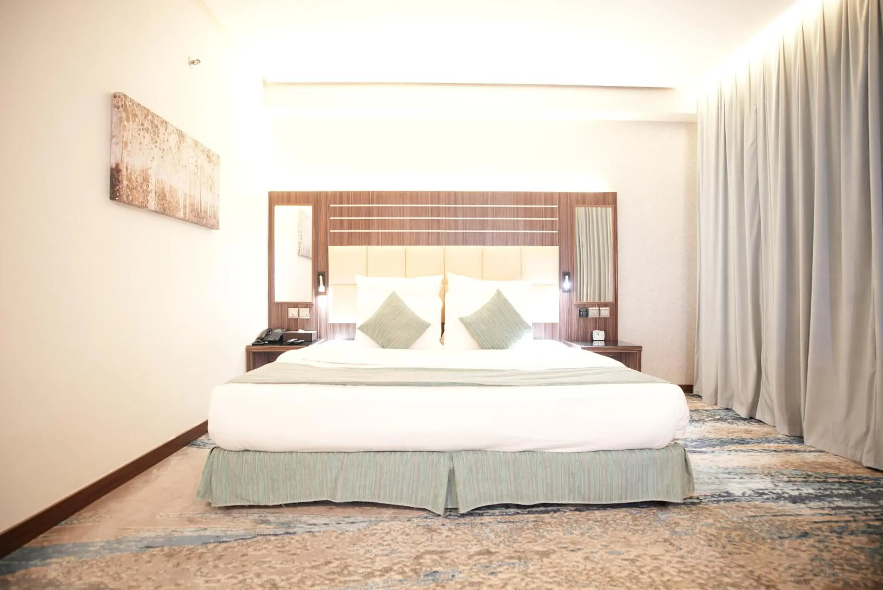 King Room in White Diamond Hotel Sari King Room in White Diamond Hotel Sari