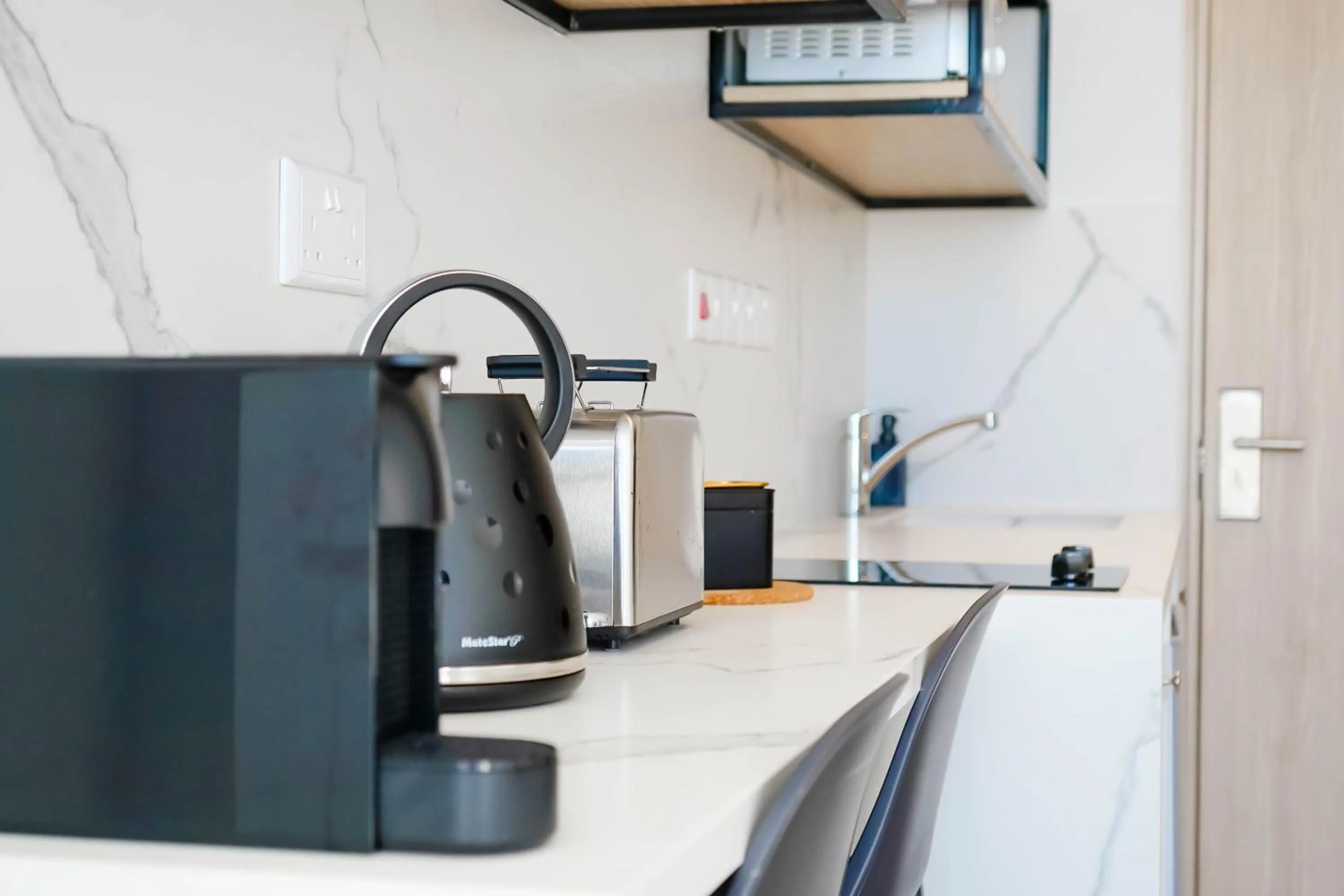 Coffee/tea facilities in Caramela Luxury Apts