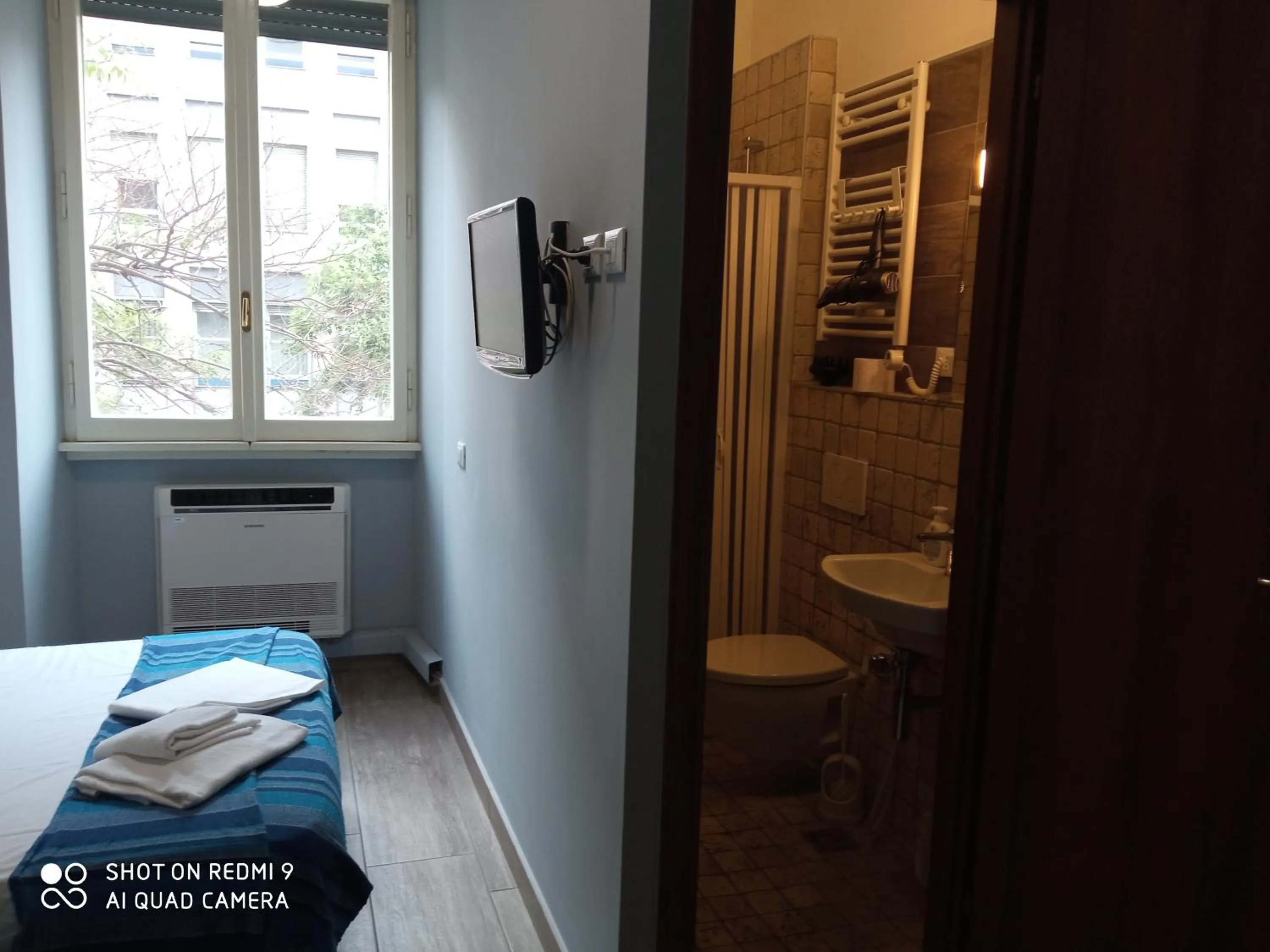 Bathroom, Bed in NEW PARADISE