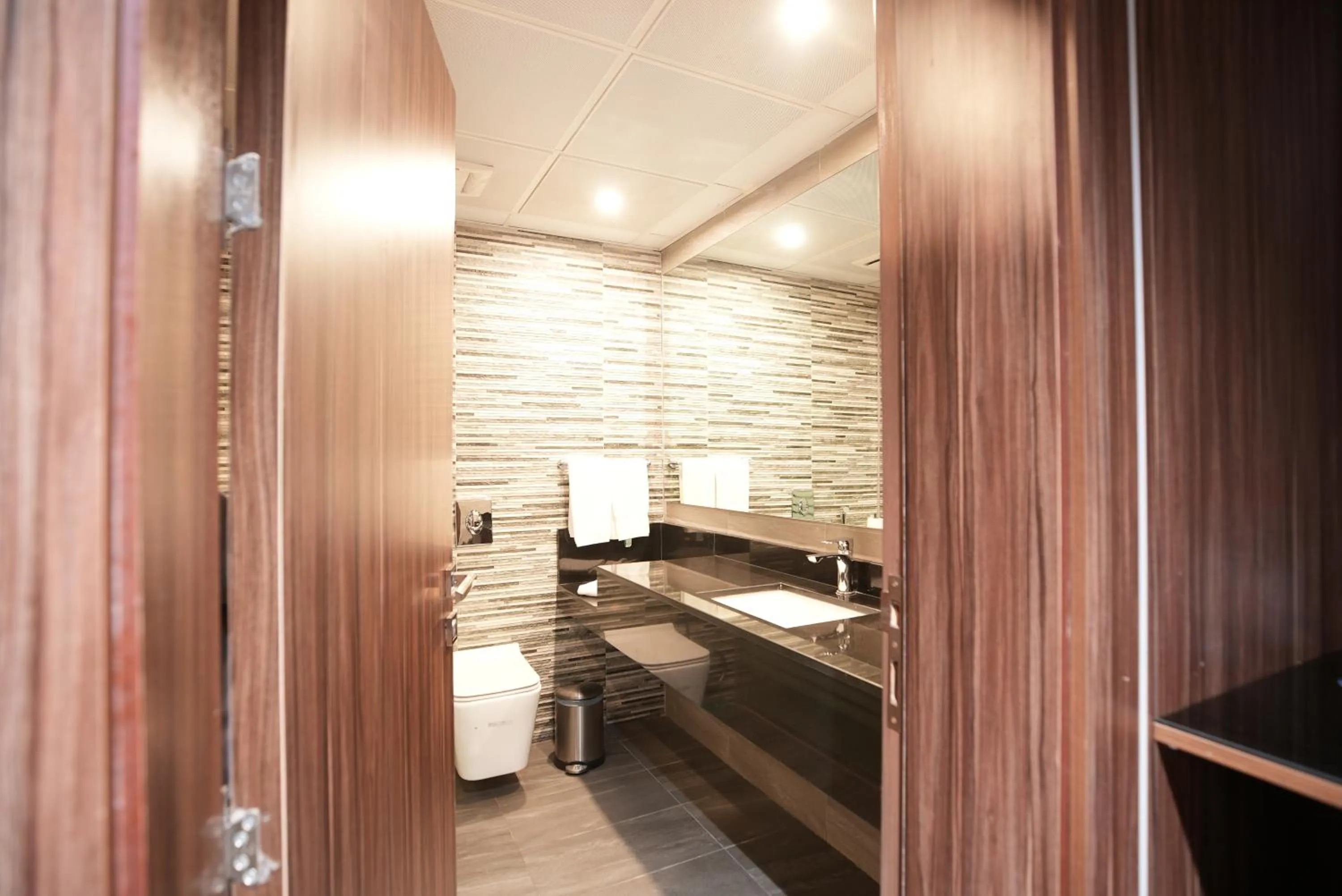 Bathroom in Wow Diamond Hotel