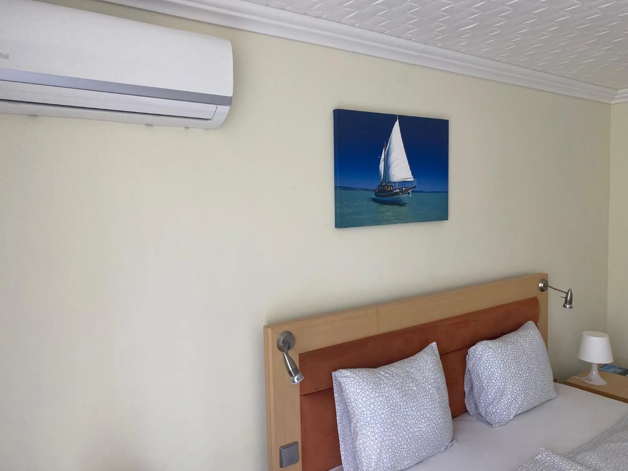 air conditioner in Solaris Hotel