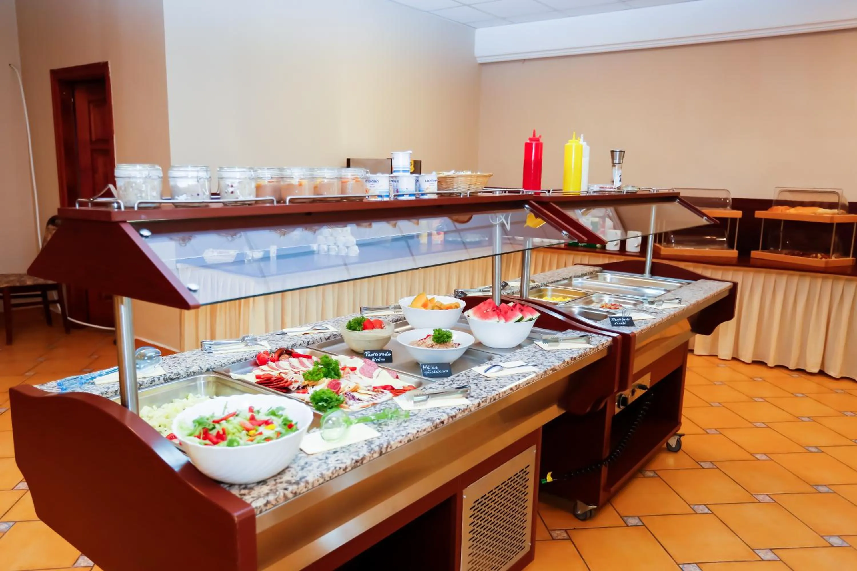 Buffet breakfast in Solaris Hotel