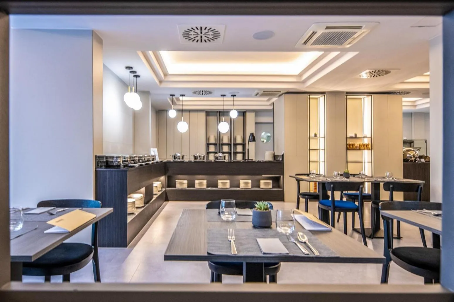 Restaurant/places to eat in Hotel Délibáb