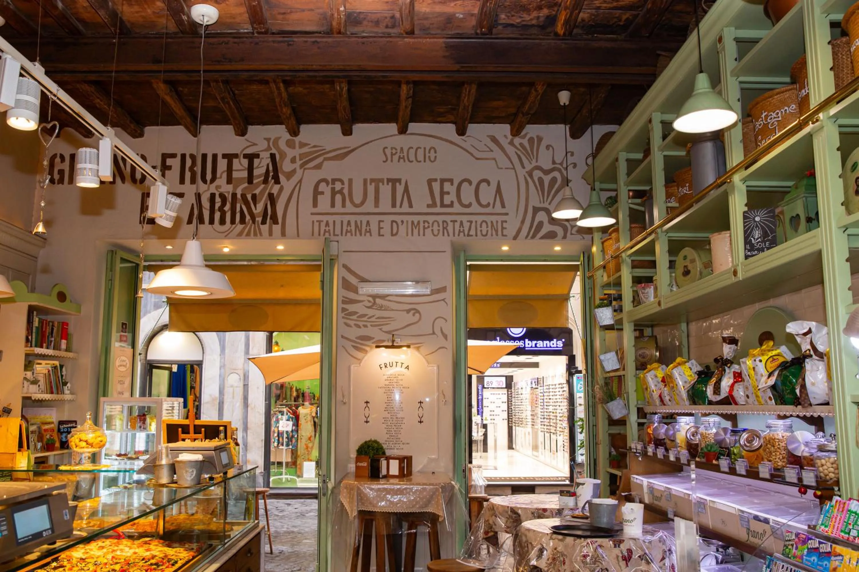 Food and drinks in Corso Suite 107 Rooms Wellness & Spa