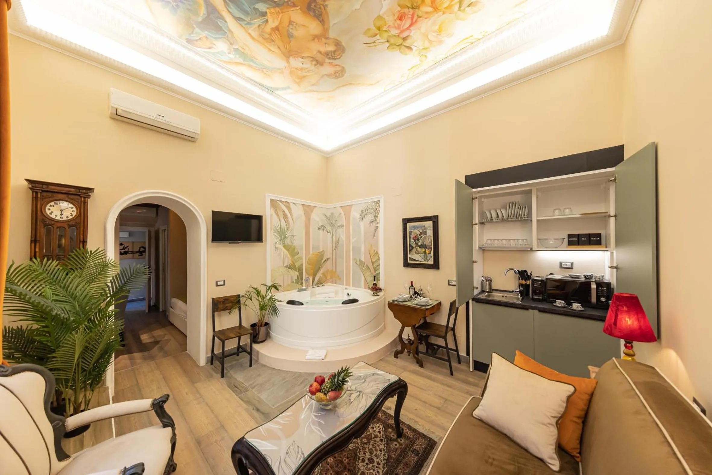 TV and multimedia in Corso Suite 107 Rooms Wellness & Spa