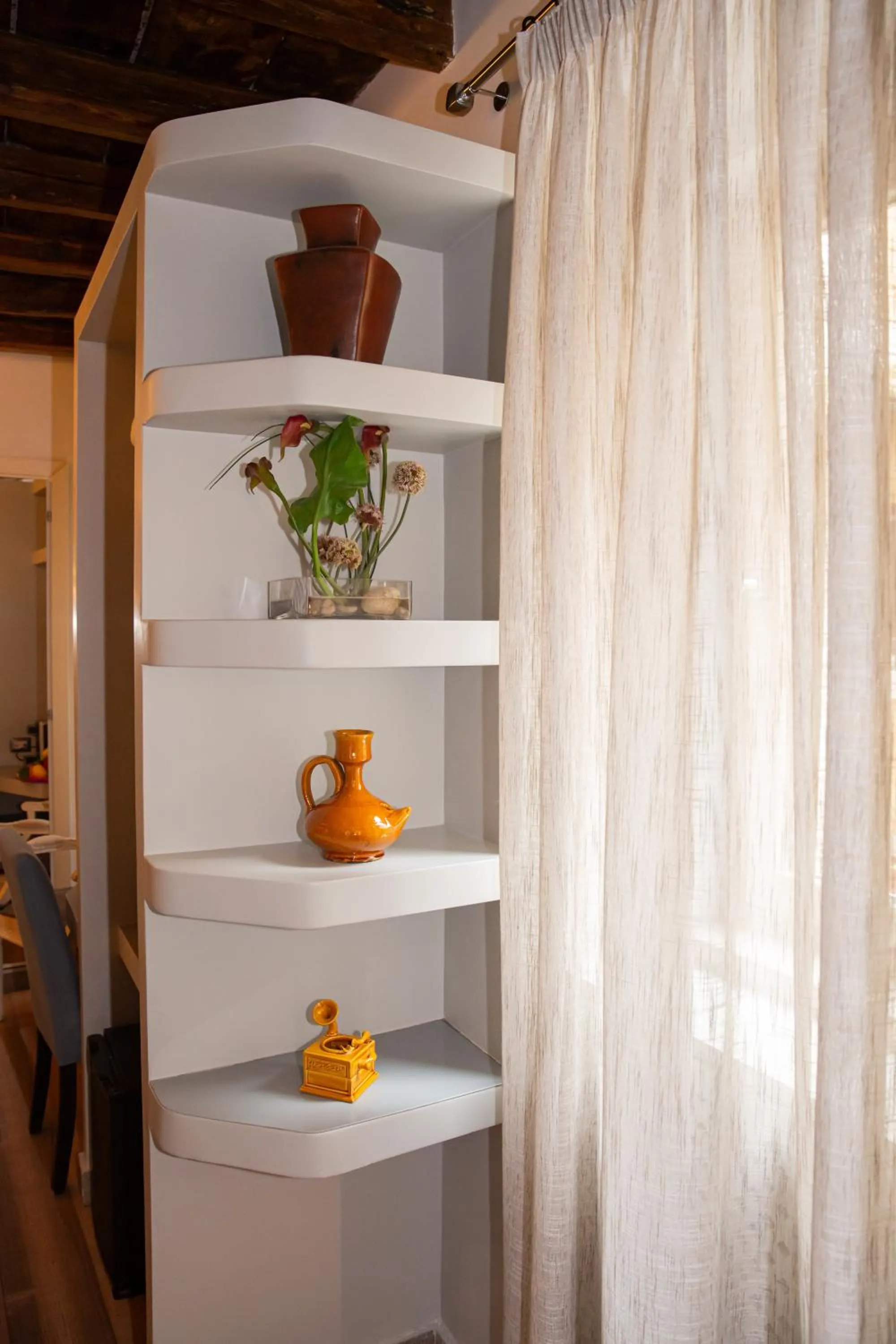 wardrobe in Corso Suite 107 Rooms Wellness & Spa