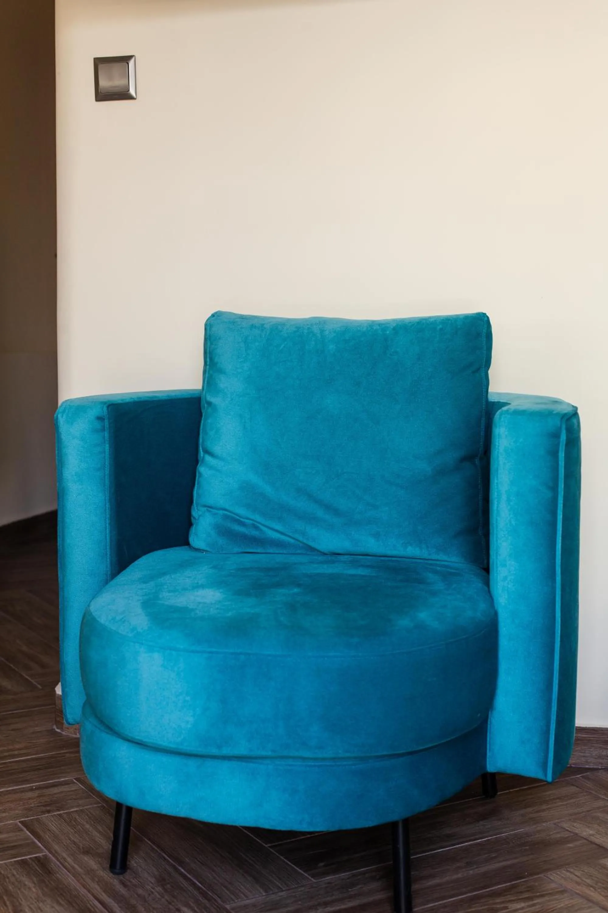 Leone Suites