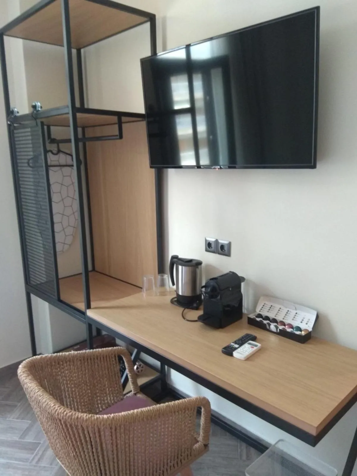 Leone Suites