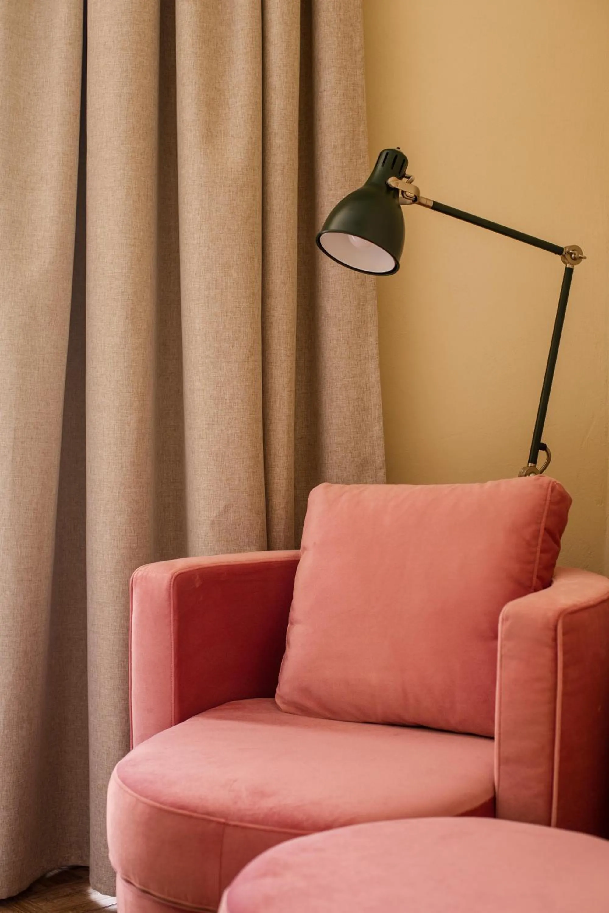 Leone Suites