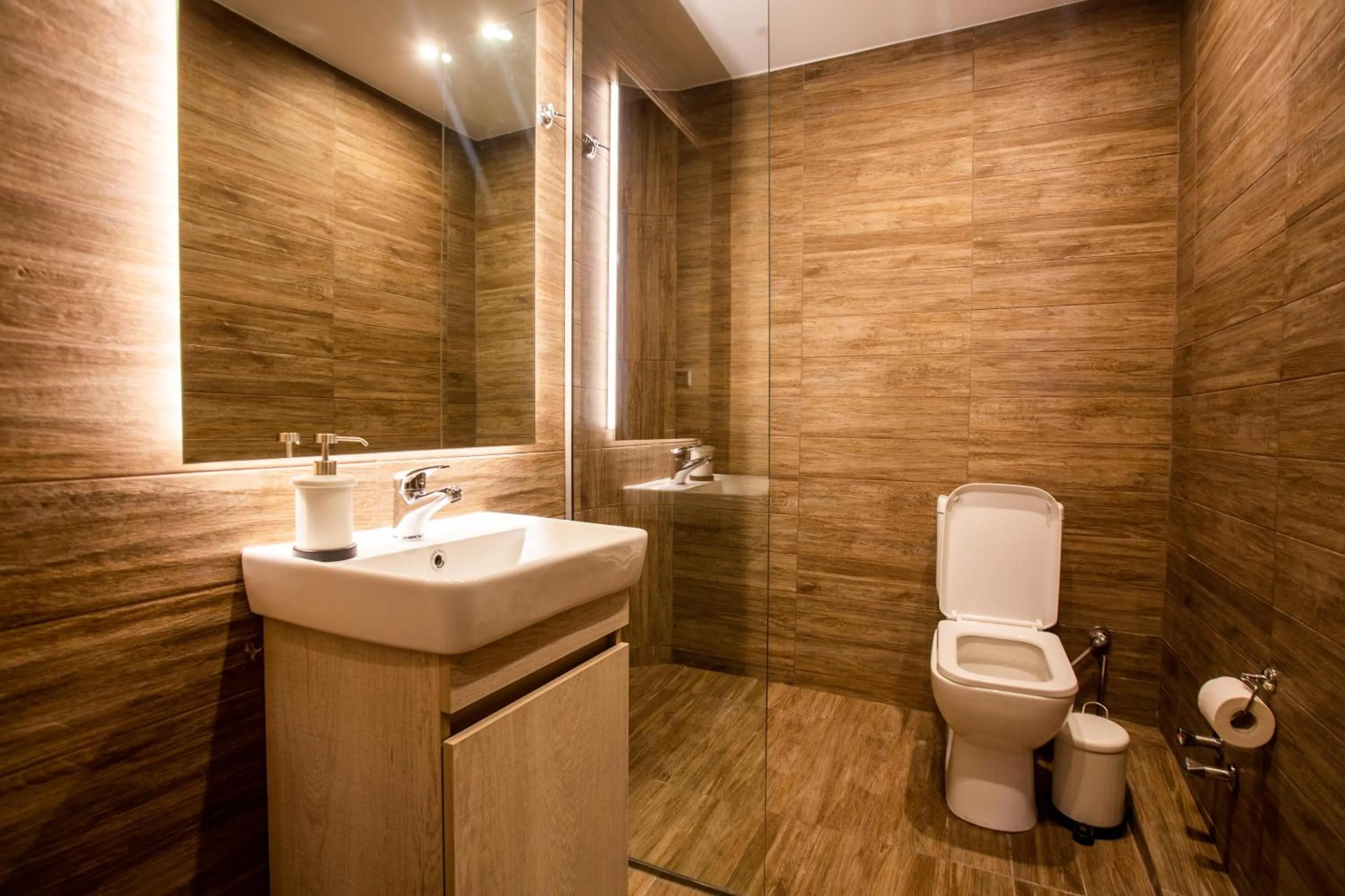 Leone Suites