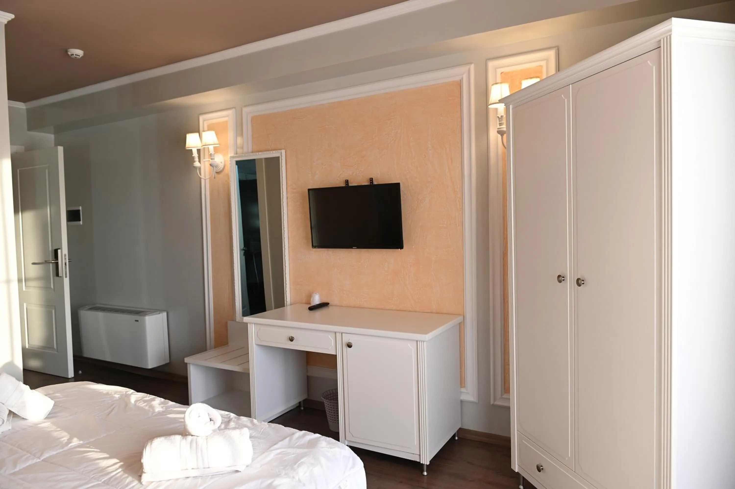 TV and multimedia in Hotel Onufri