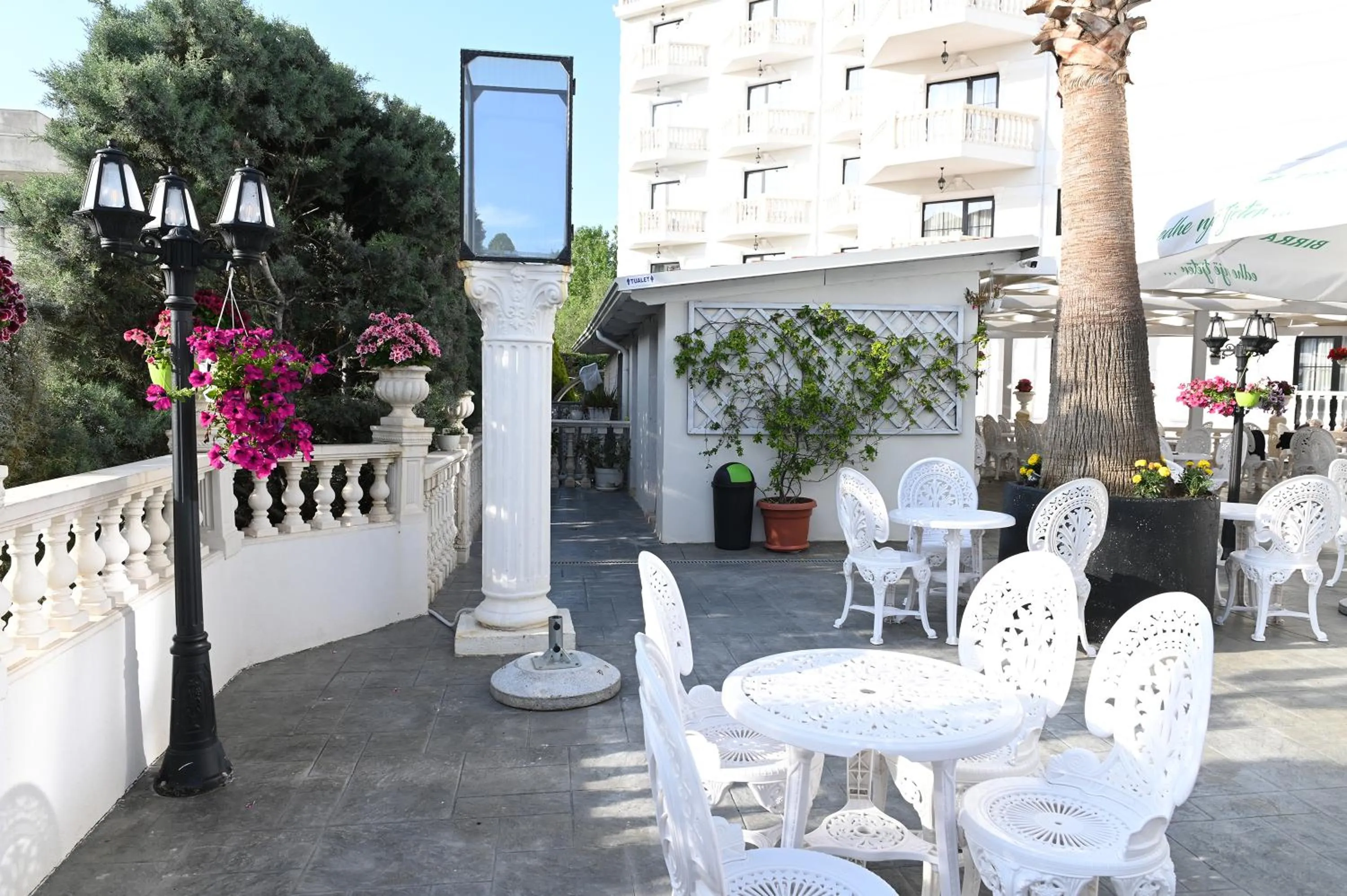 Coffee/tea facilities in Hotel Onufri