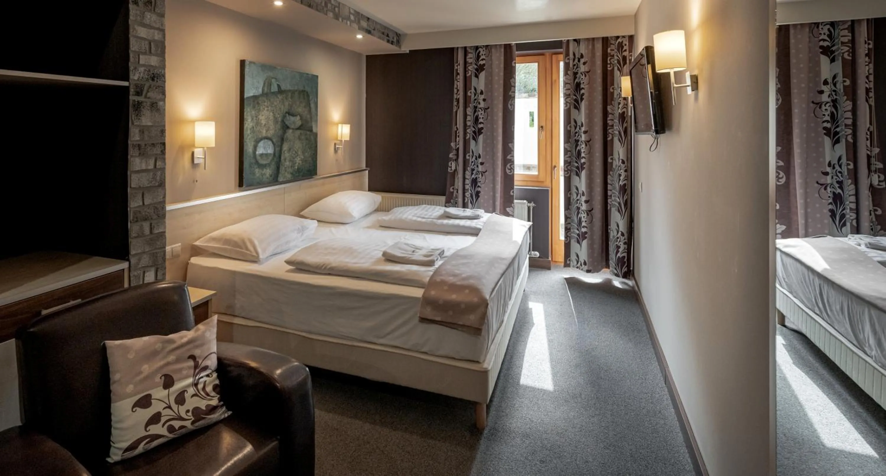 Bed in Hotel Vineyard Inn - Szőlőskert