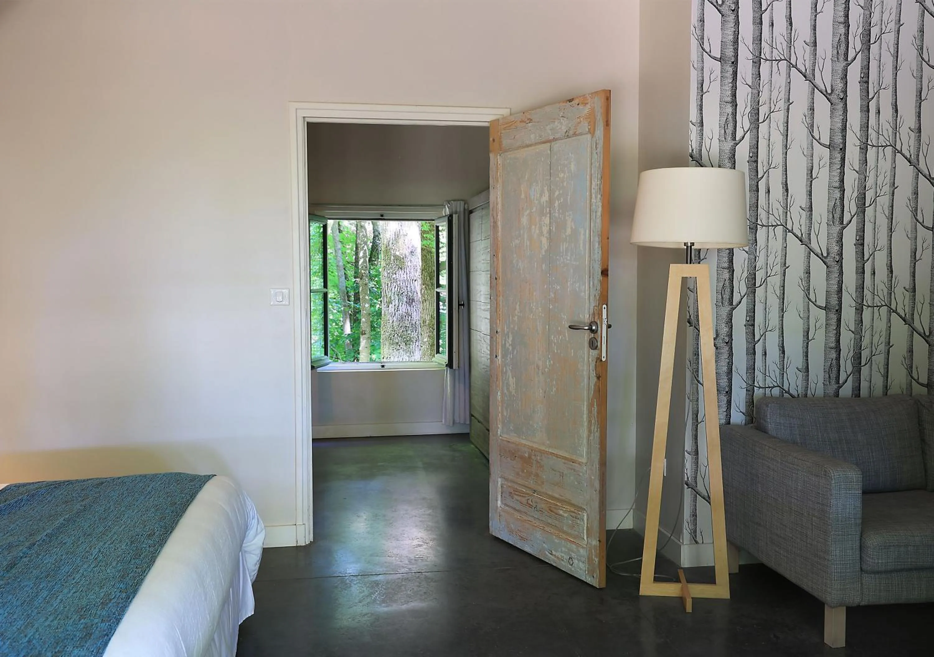 Photo of the whole room in Domaine de Fresnoy