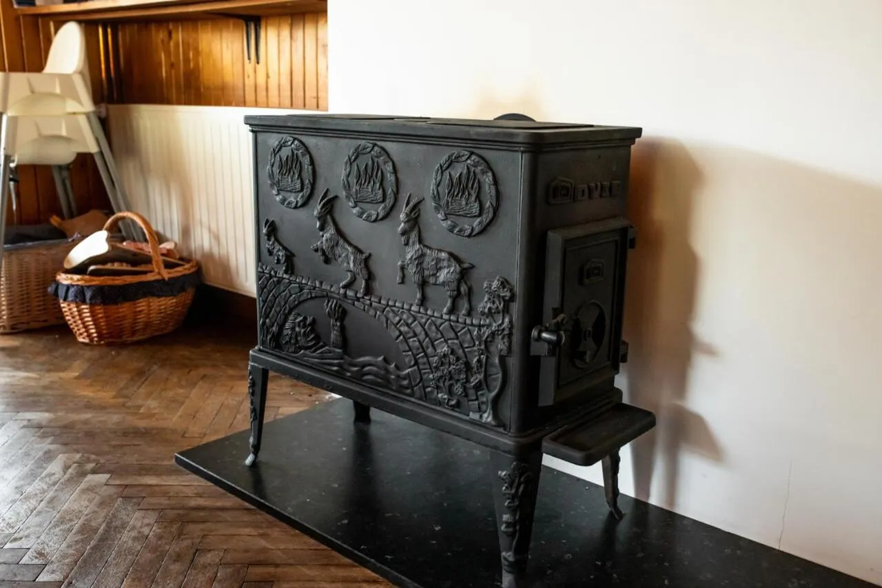 Communal lounge/ TV room in Willa JODŁA Wisła