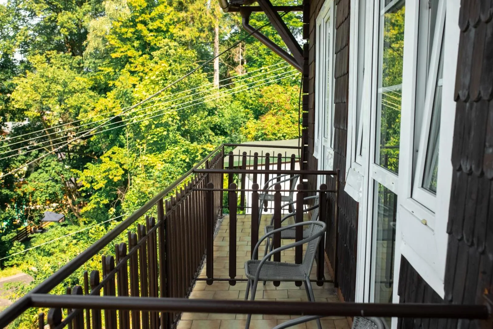 Garden view in Willa JODŁA Wisła