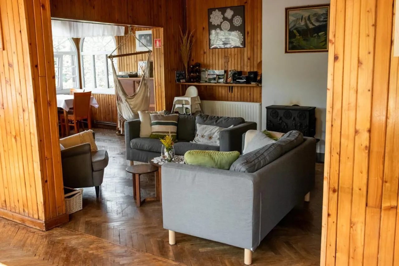 Communal lounge/ TV room in Willa JODŁA Wisła