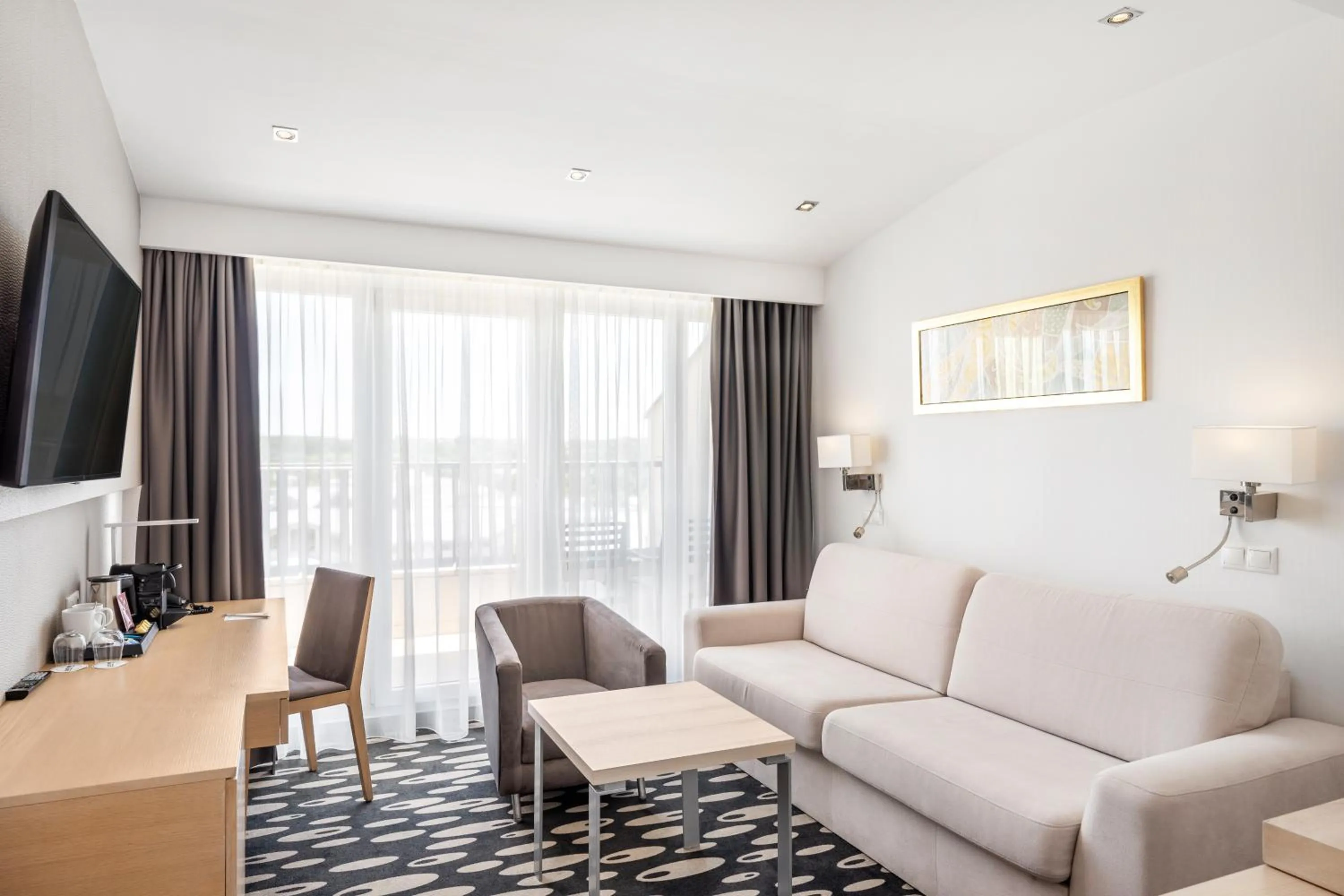 TV and multimedia in Park Inn by Radisson Sarvar Resort & Spa - All Inclusive